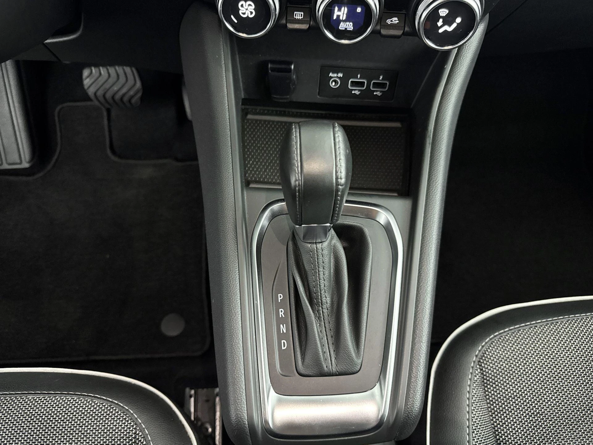 Renault-Captur-image-32