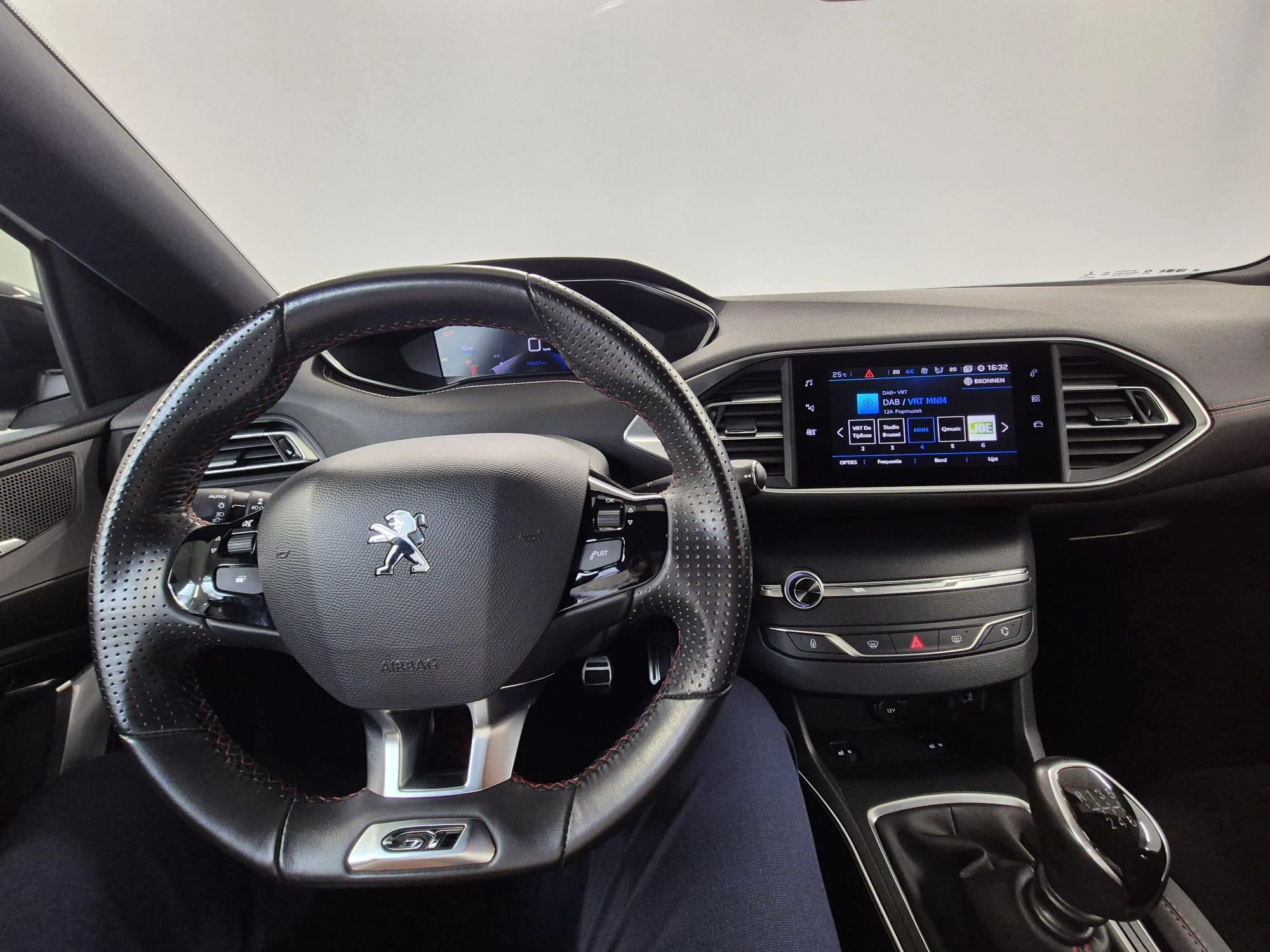 Peugeot 308 1.5 BlueHDi 130 DPF S&S GT Pack