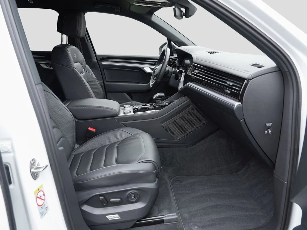 Volkswagen Touareg 3.0 TDI DSG 4Motion R-Line *AHK*IQ-Light*Luftfederung*360°-Kamera*Navi*App-Connect*ACC*Black