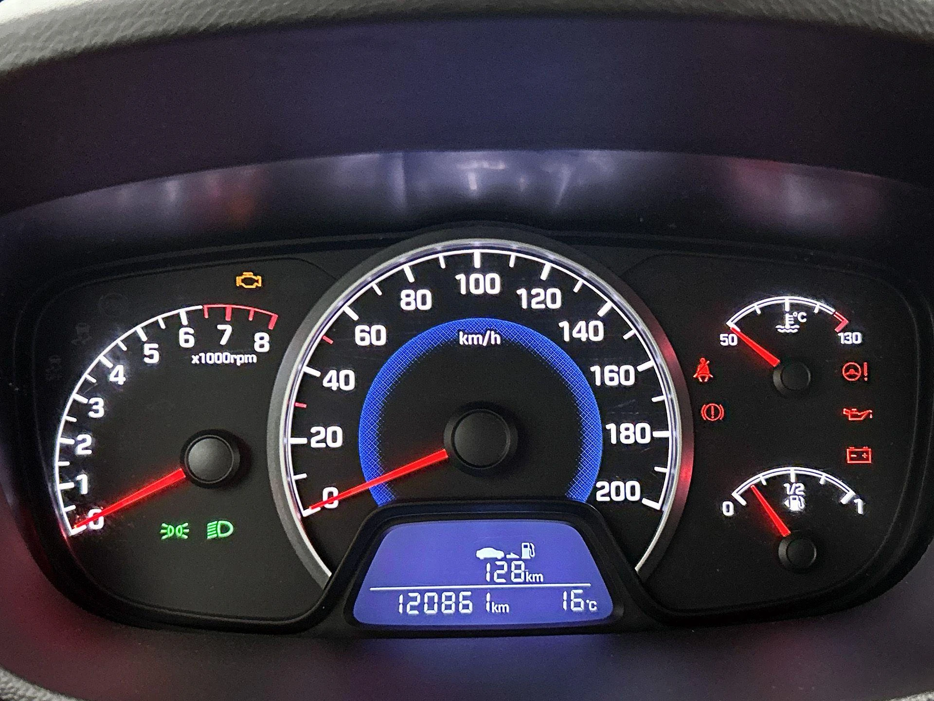 Hyundai-i10-image-14