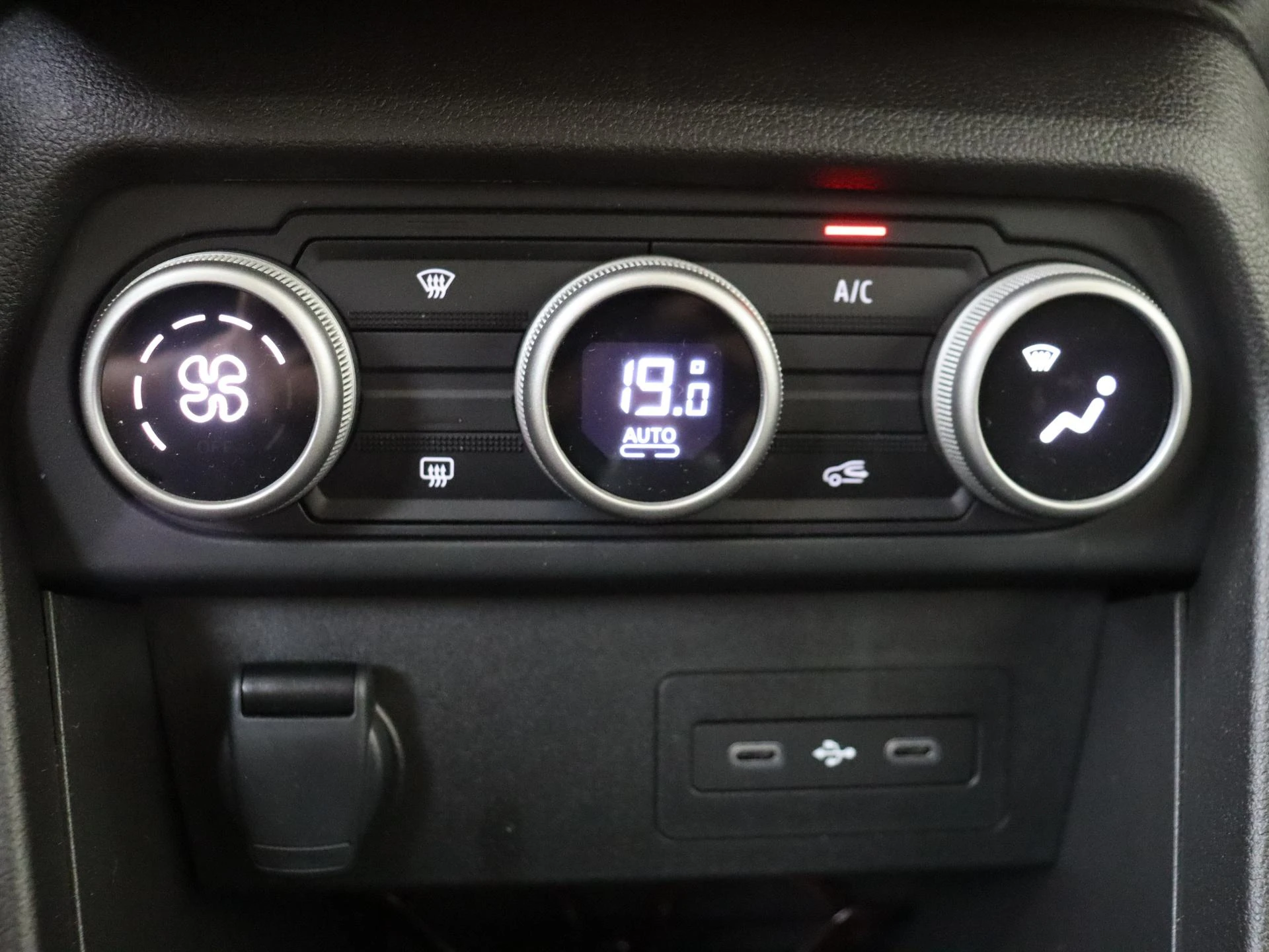 Dacia-Sandero-image-17