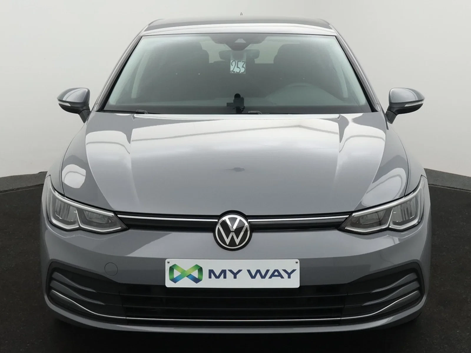 Volkswagen-Golf-image-4