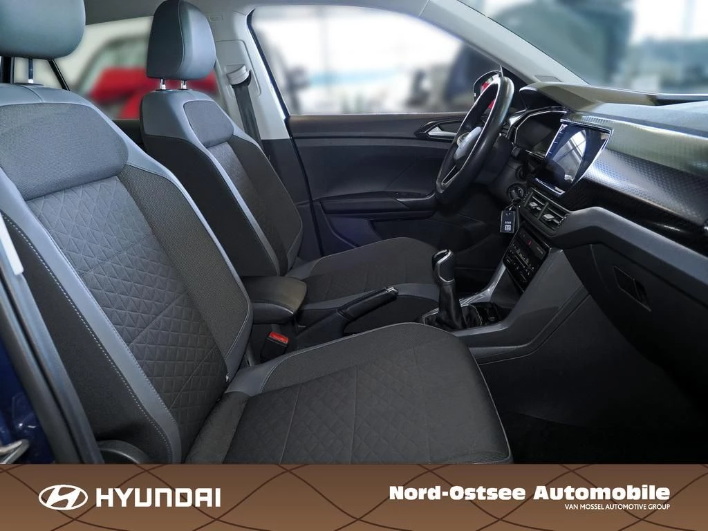 Volkswagen-T-Cross-image-10