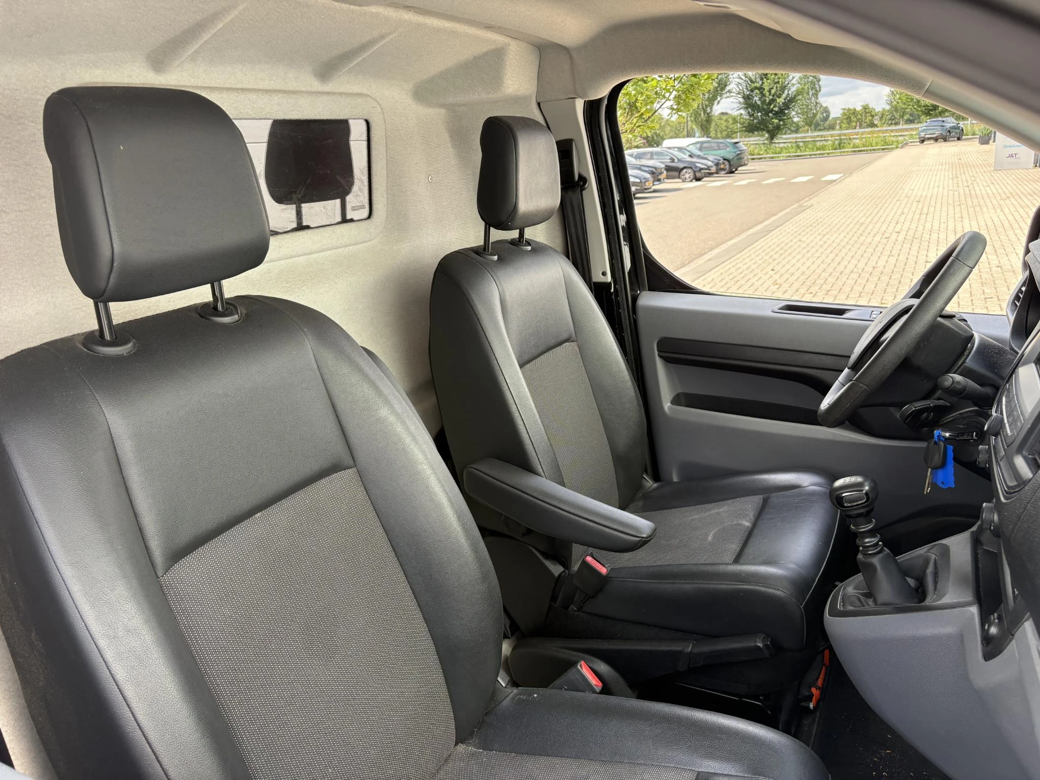 Peugeot Expert 1.5 BlueHDI 120 Compact Premium