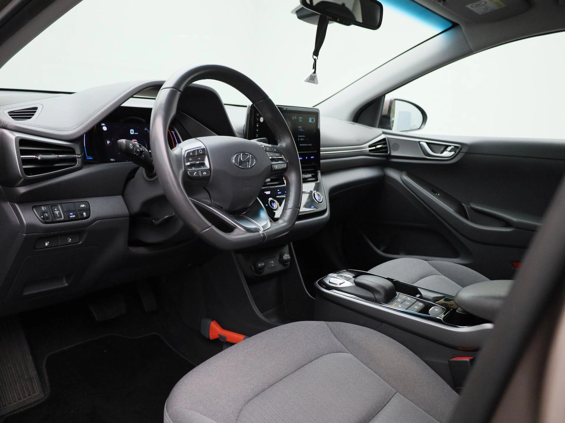 Hyundai-IONIQ-image-31