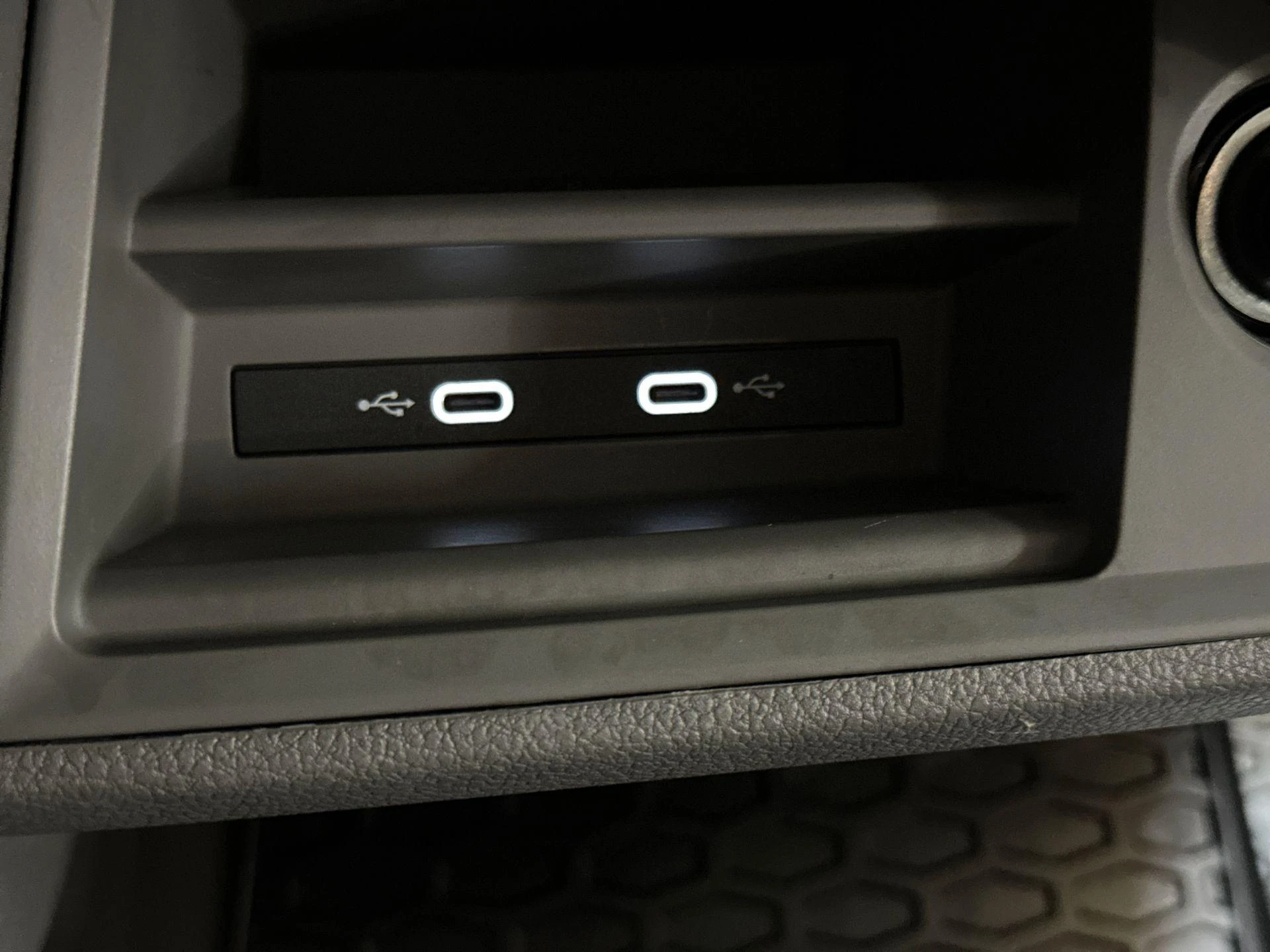 Volkswagen-Crafter-image-26