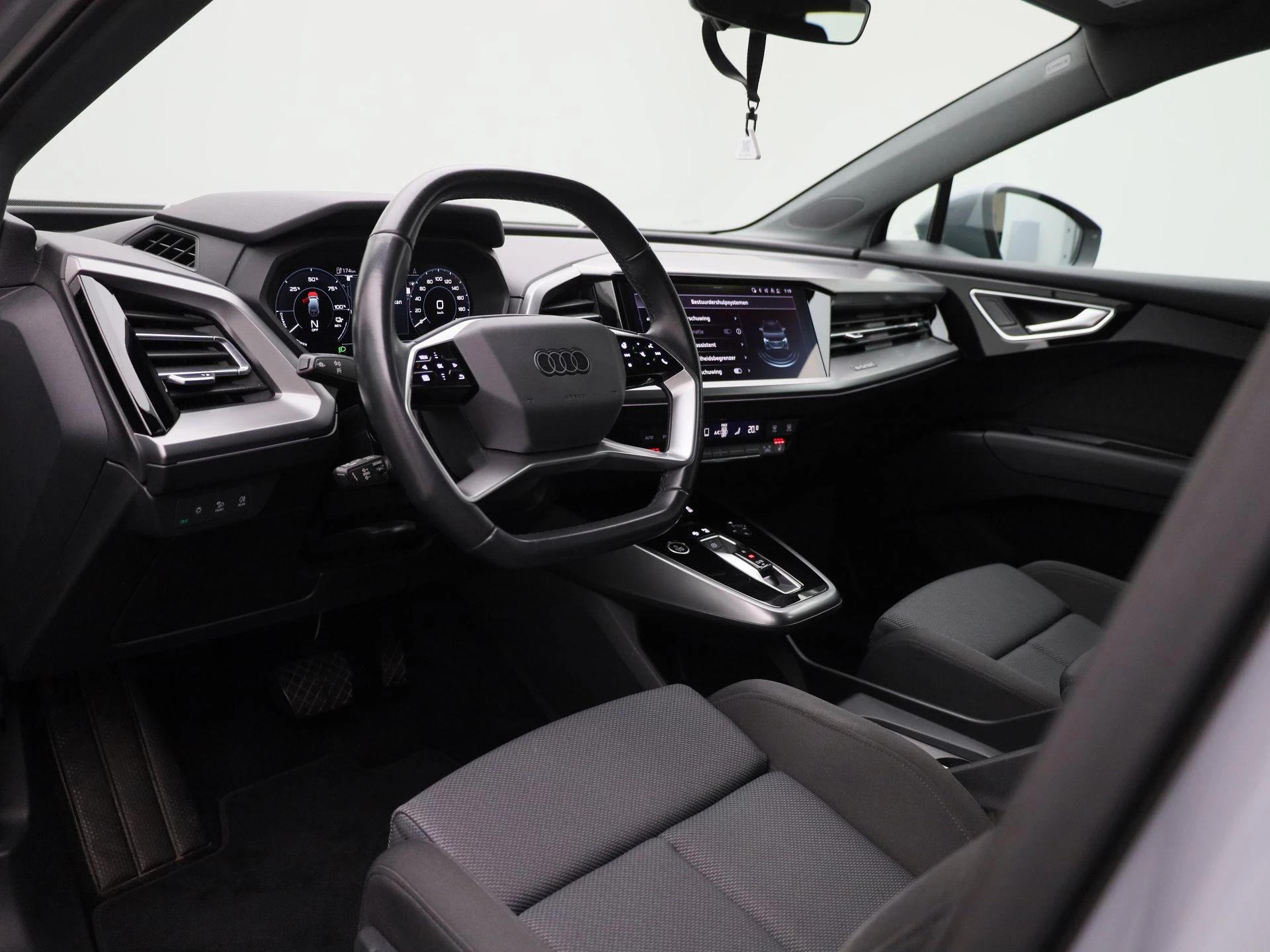 Audi Q4 e-tron 35 Launch edition Advanced 55 kWh