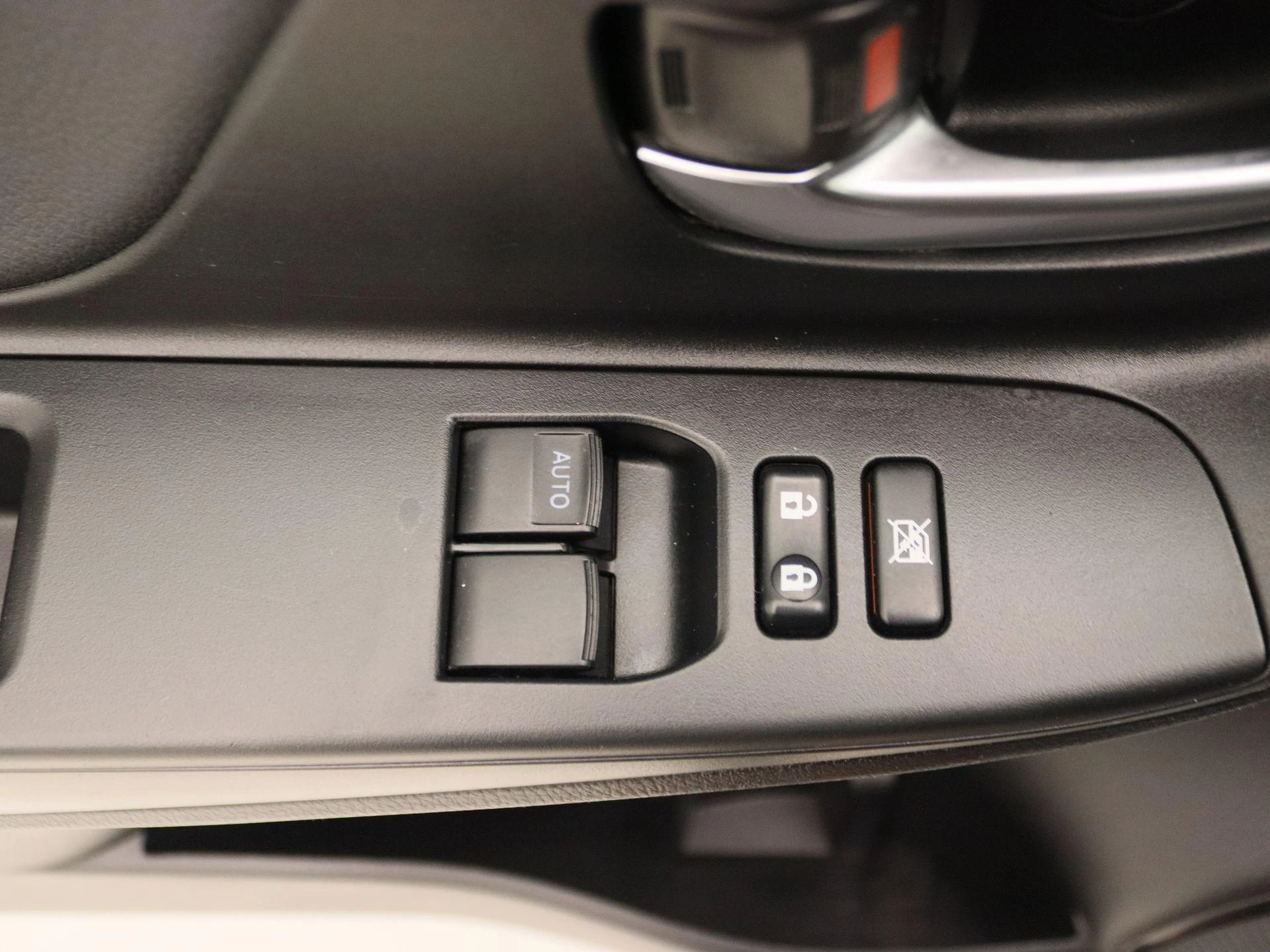 Toyota-Yaris-image-20