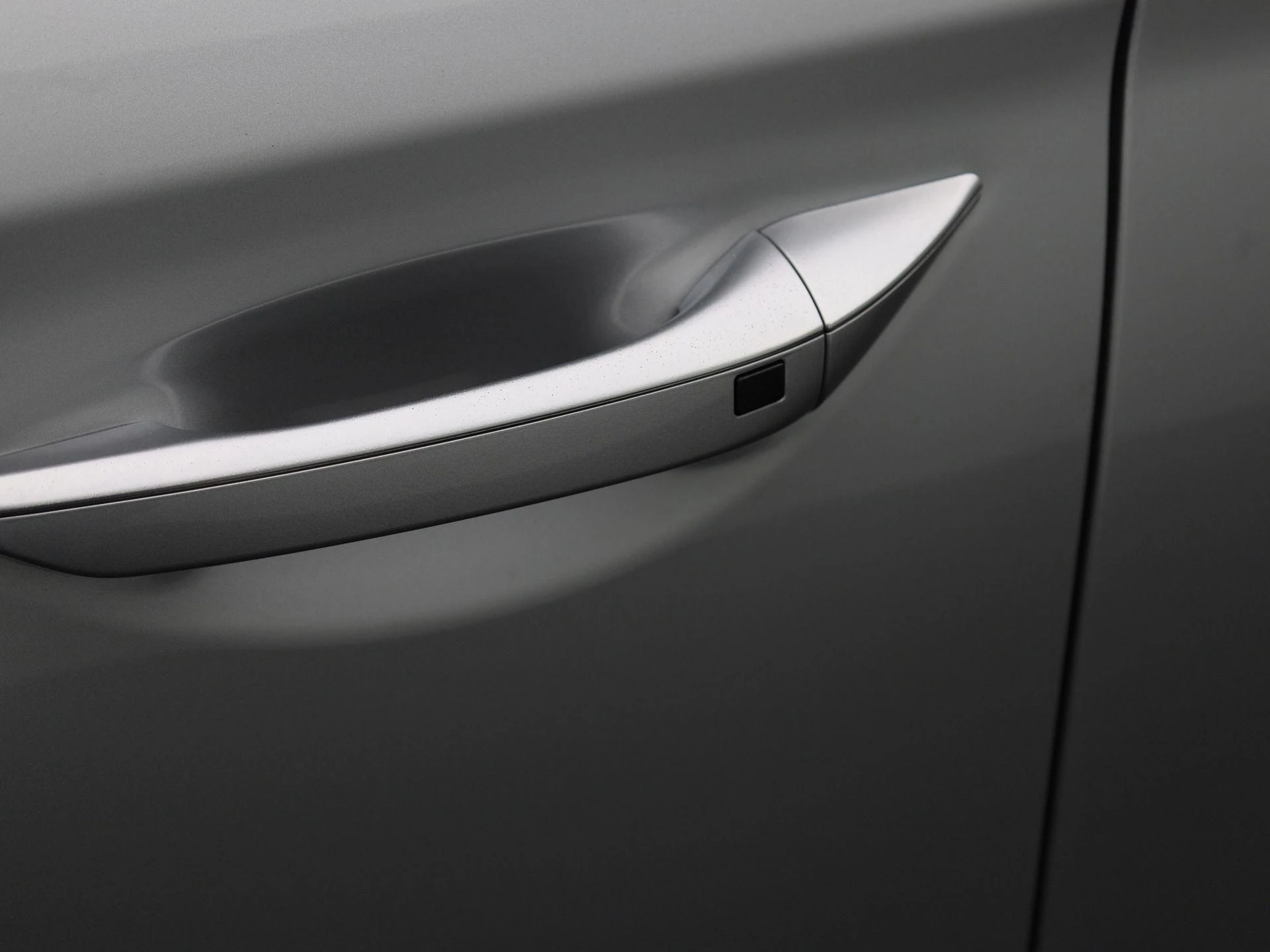 Hyundai-IONIQ-image-15