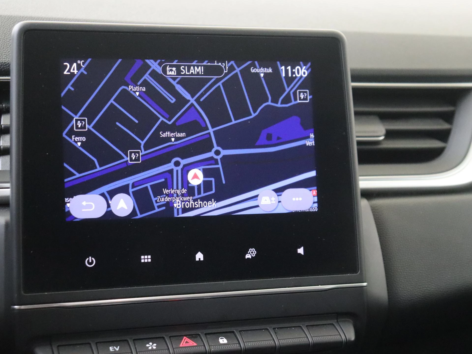 Renault-Captur-image-16