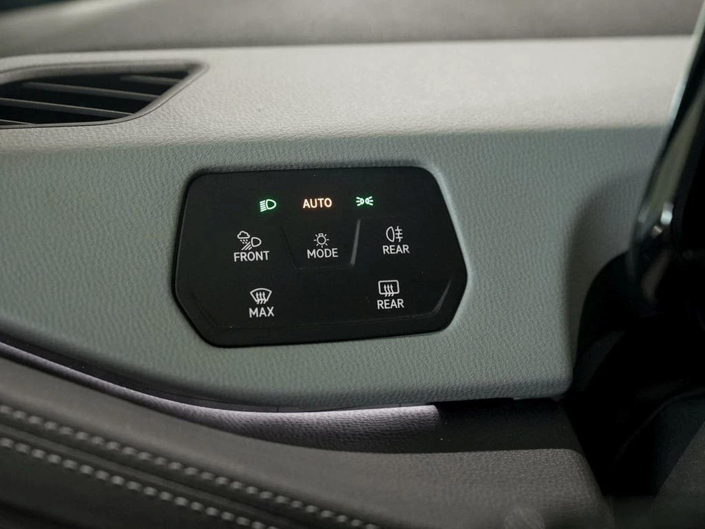 Volkswagen ID.3 Pro electric 150kw *Wärmepumpe*Panorama*Area View* Head-up*IQ-Light*Navi*Travel Assist*uvm...