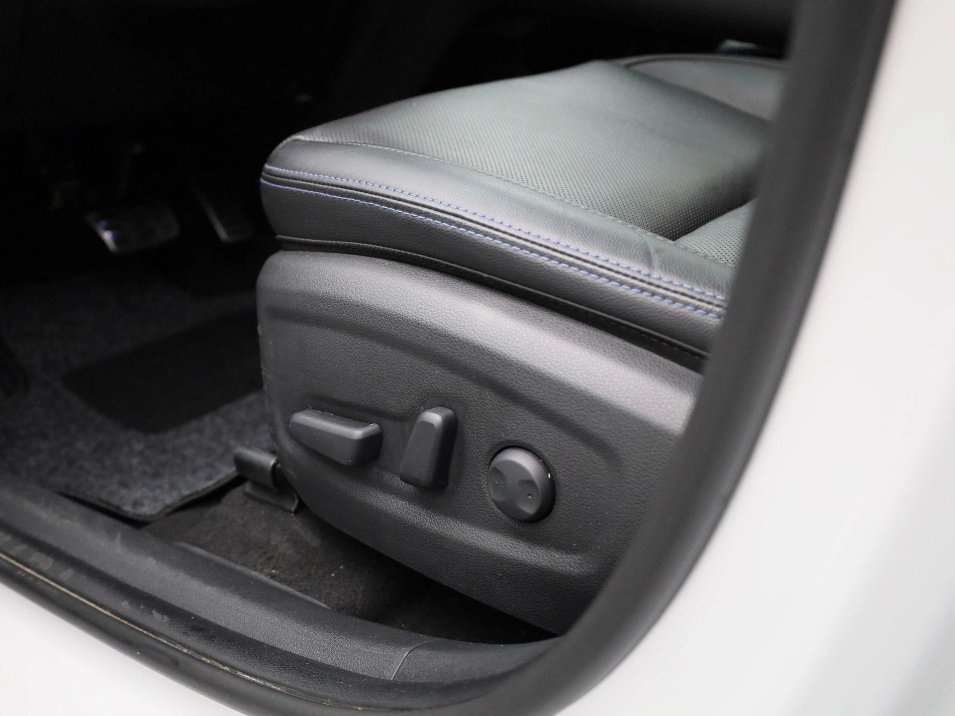 Hyundai-Kona-image-29