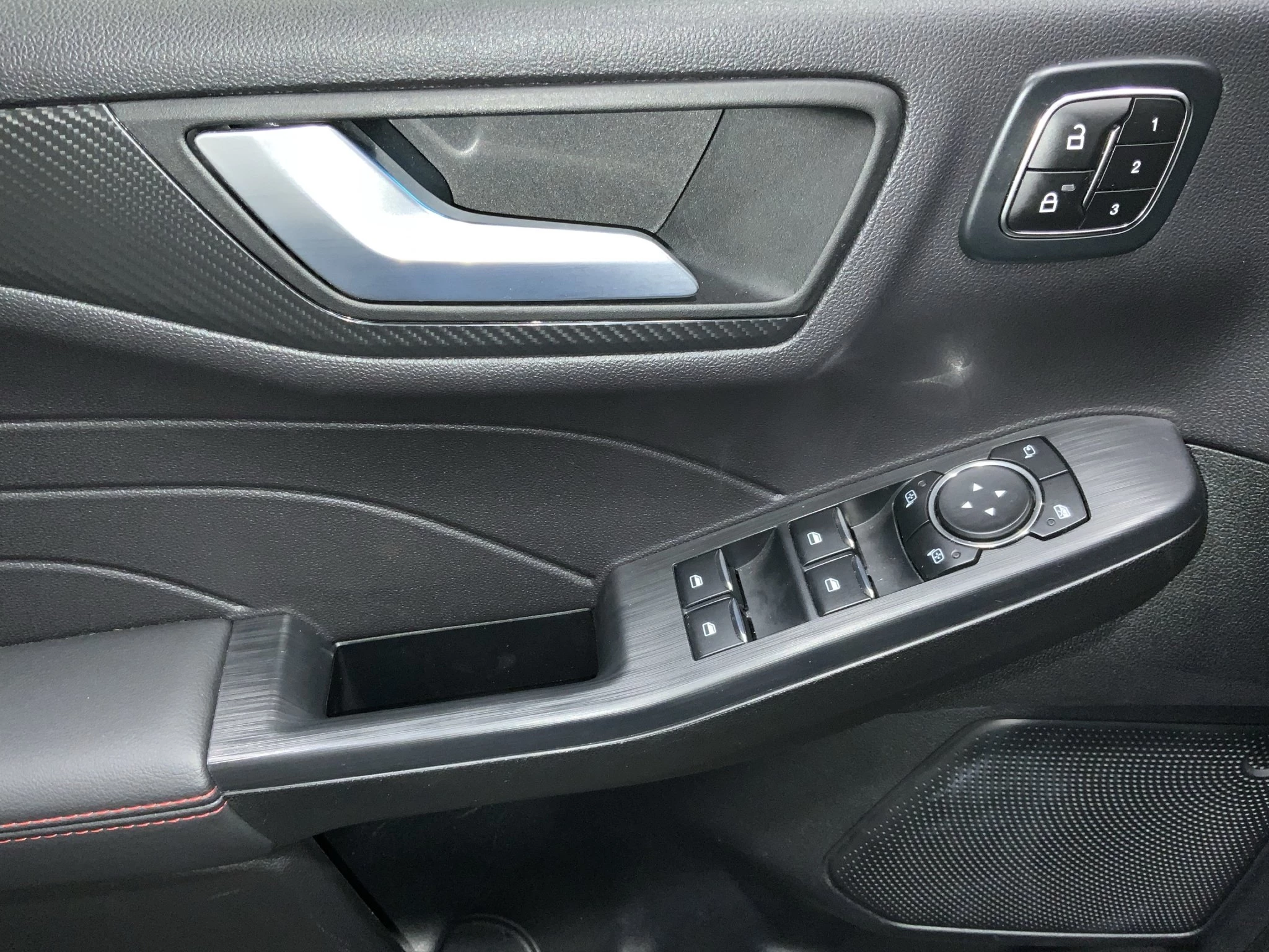 Ford-Kuga-image-15