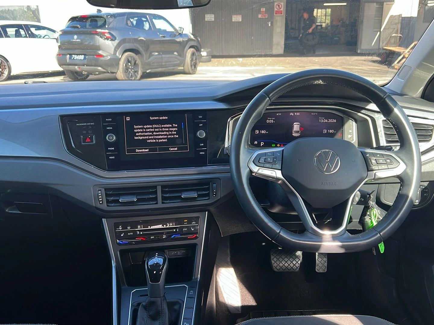 Volkswagen-Taigo-image-3