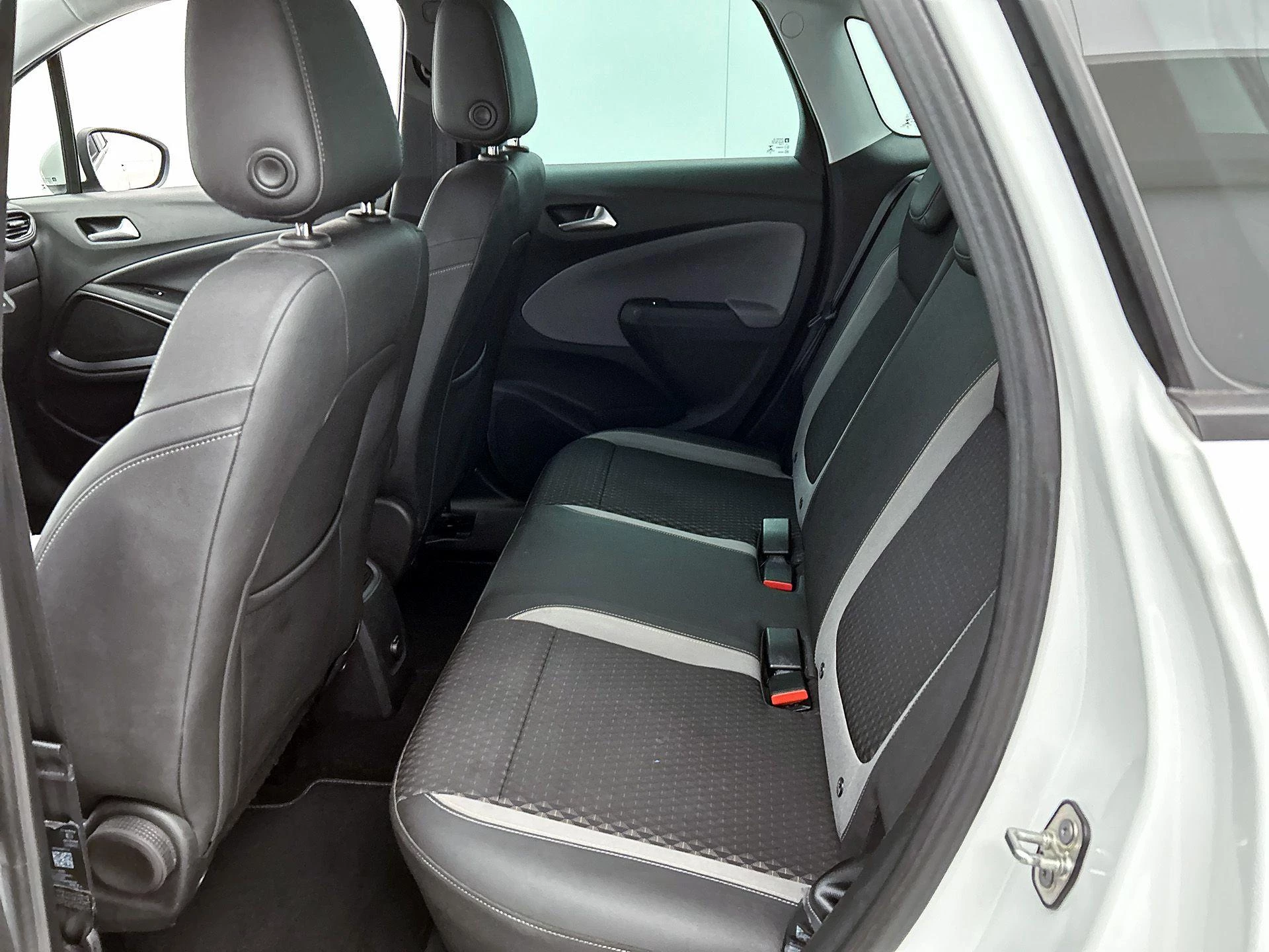 Opel-Crossland X-image-29