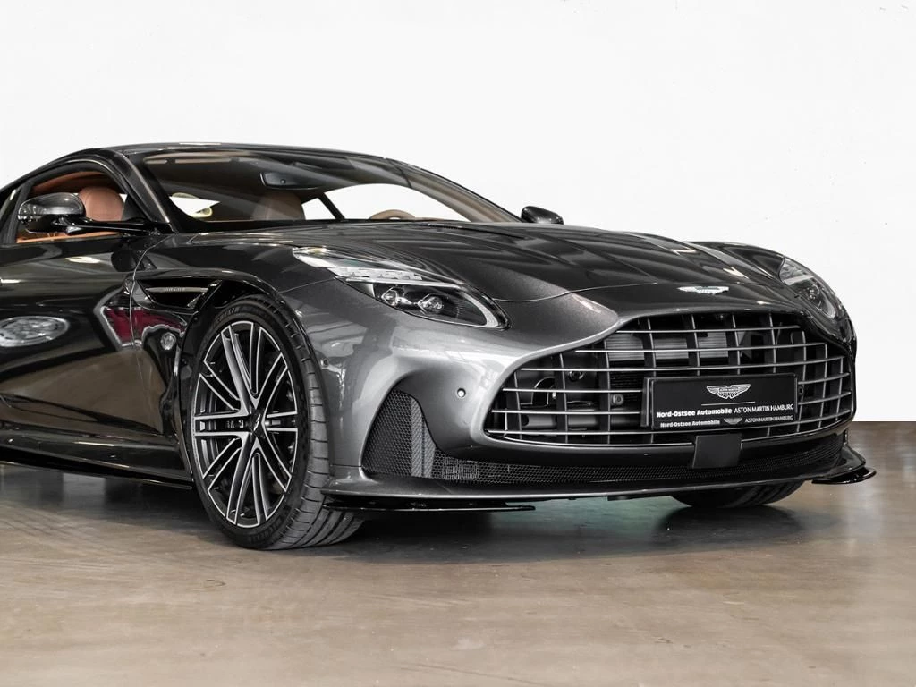 Aston Martin DB12 Coupe Aston Martin Hamburg