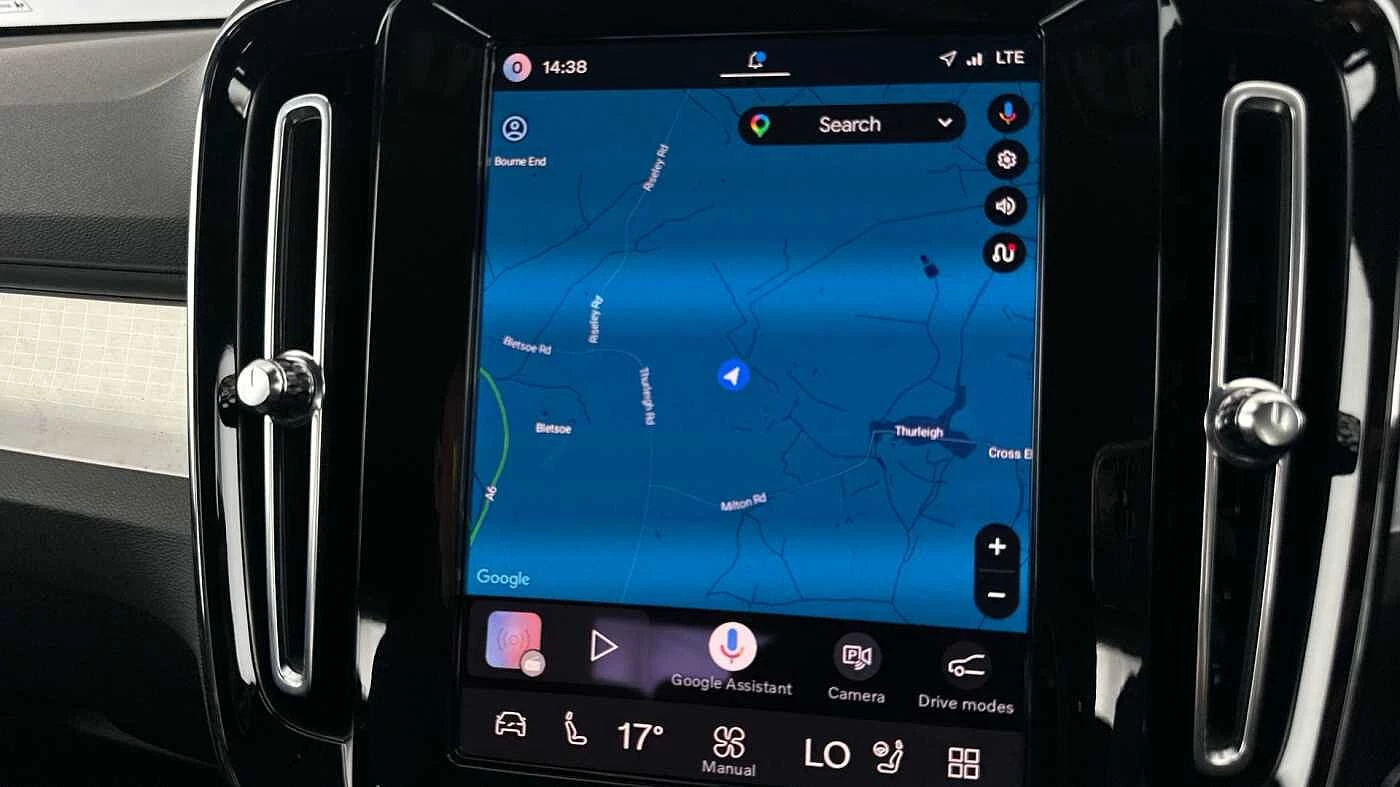 Volvo-XC40-image-25