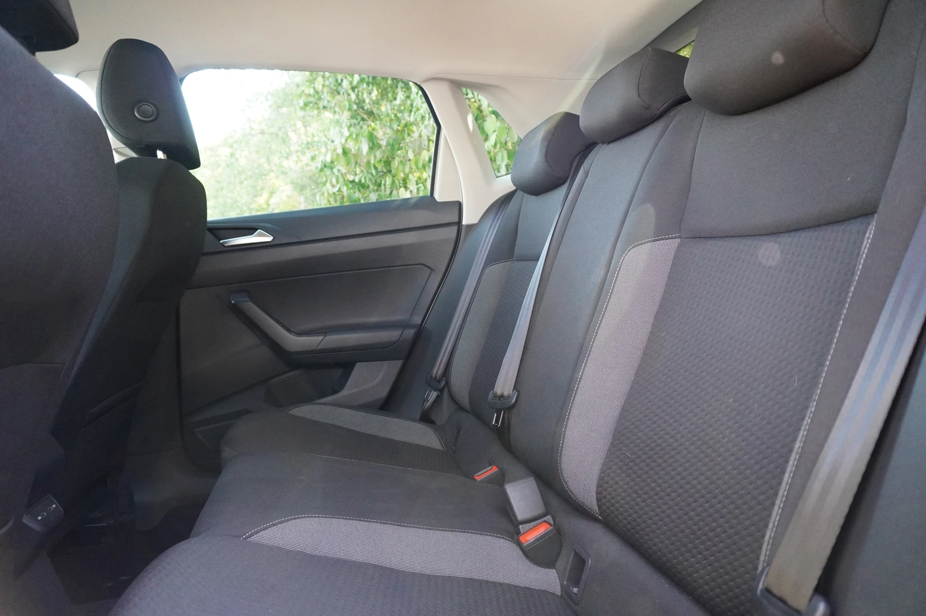 Volkswagen-Polo-image-8