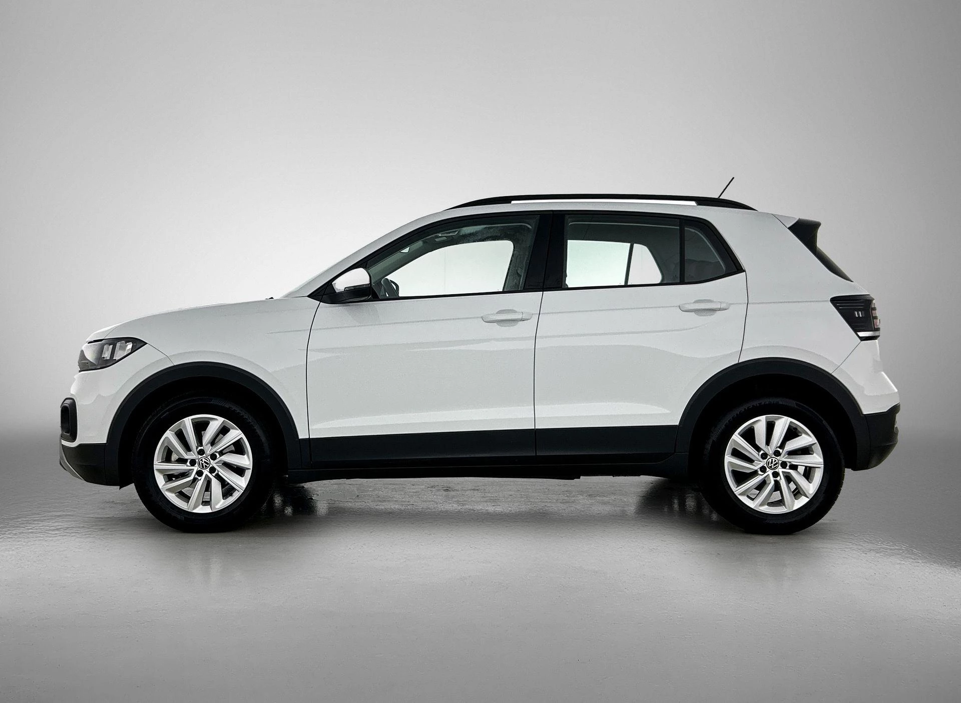 Volkswagen-T-Cross-image-1