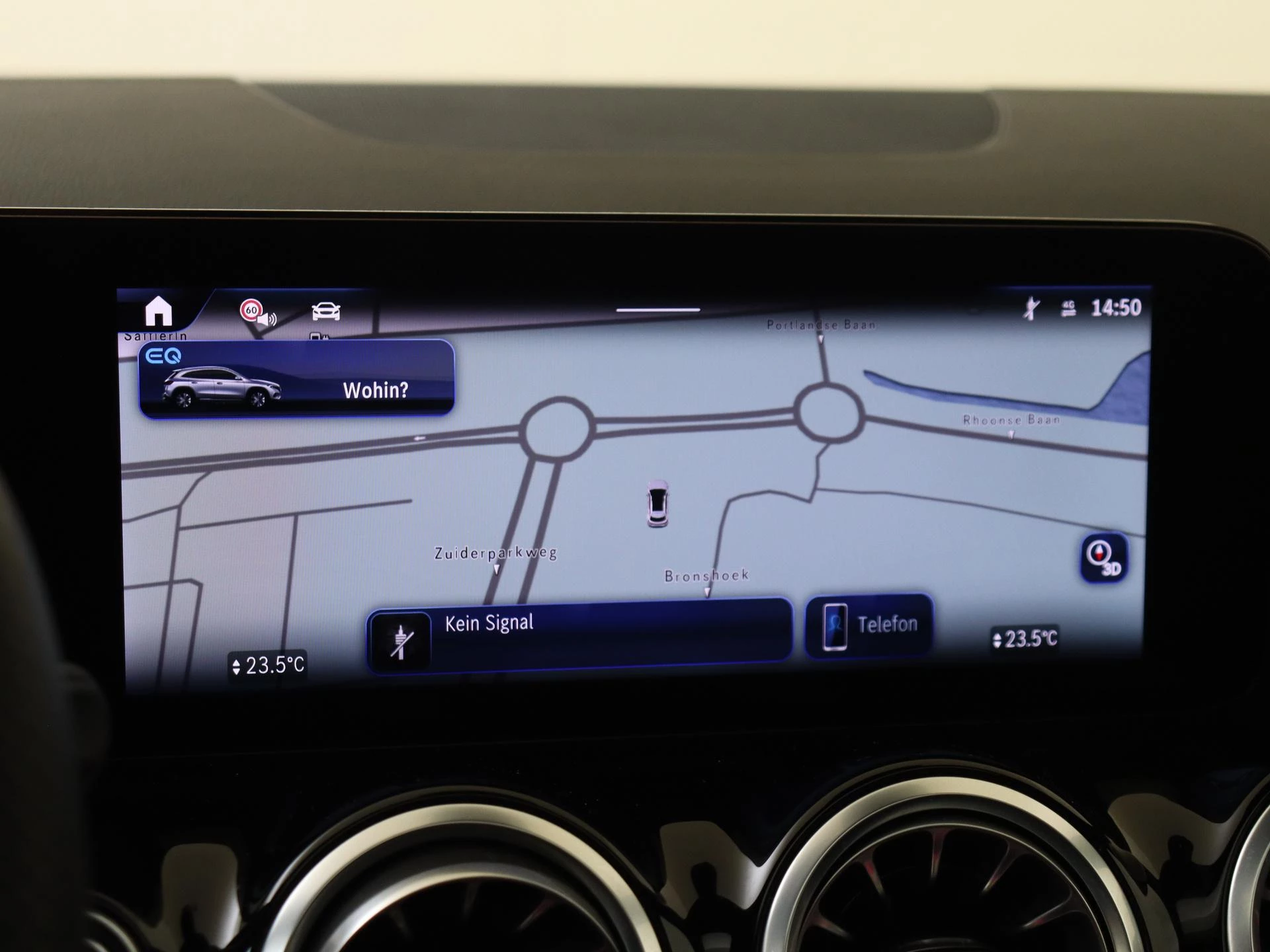 Mercedes-Benz-EQA-image-19