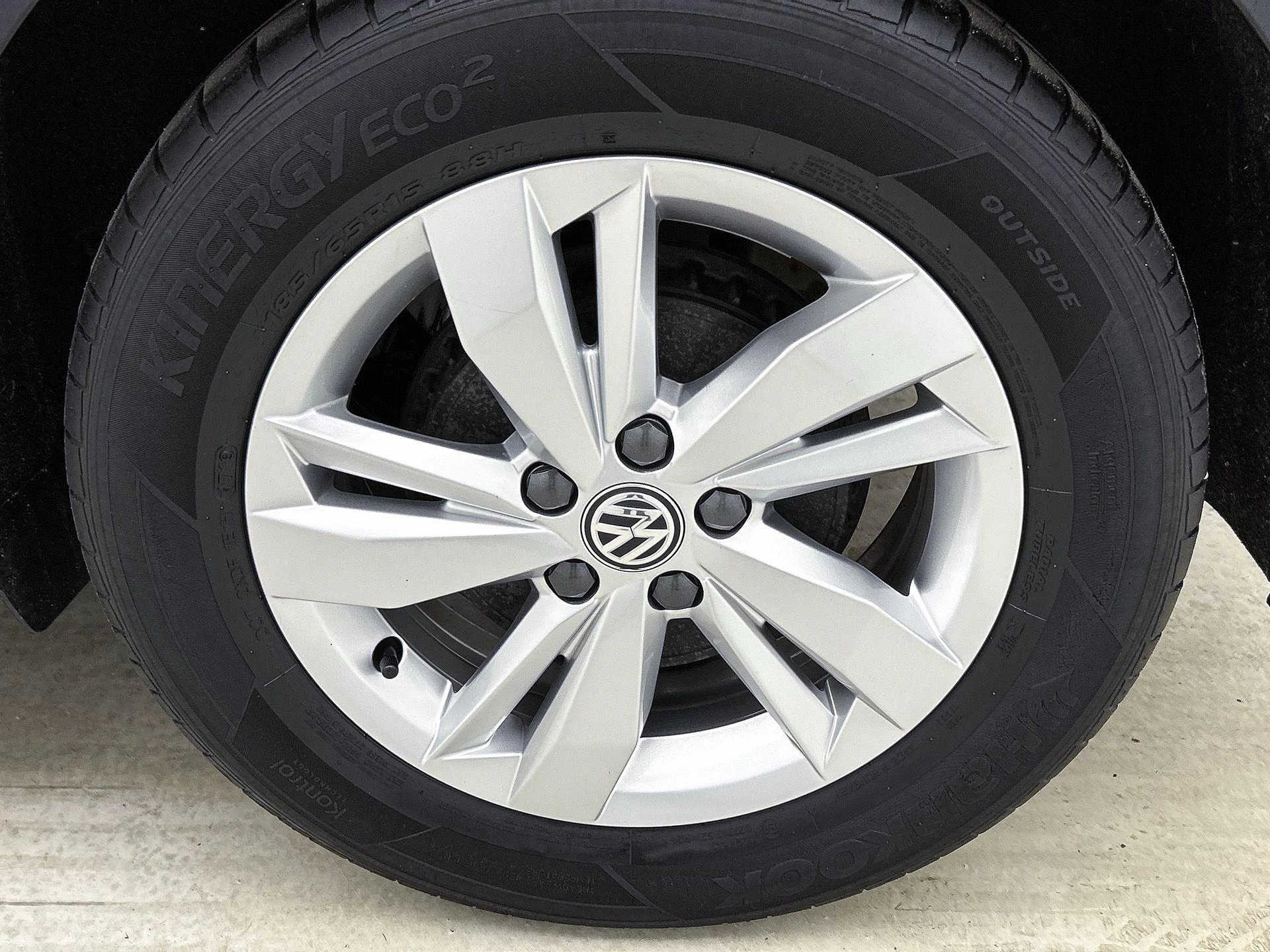 Volkswagen-Polo-image-29