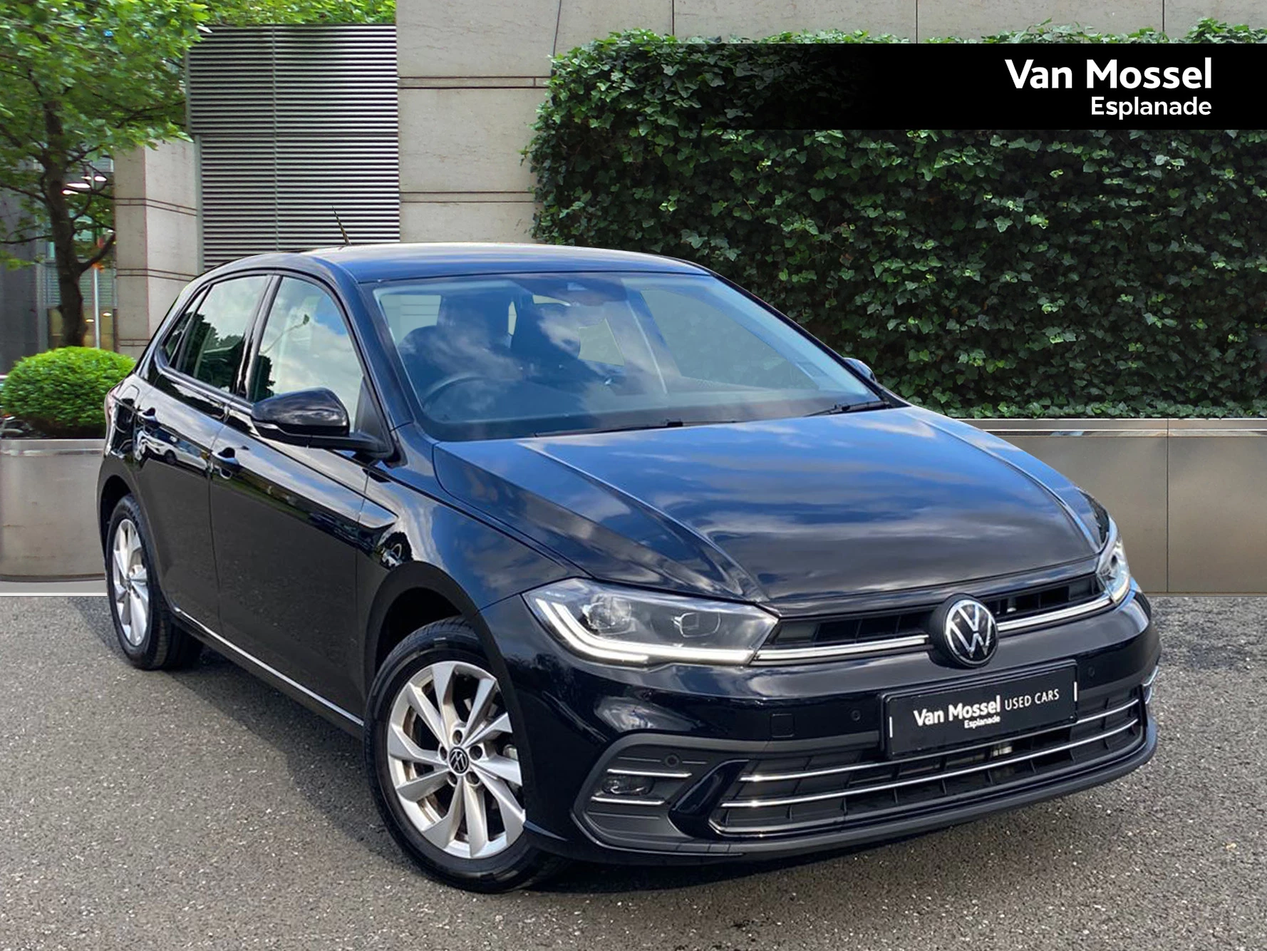 Volkswagen-Polo-image-0