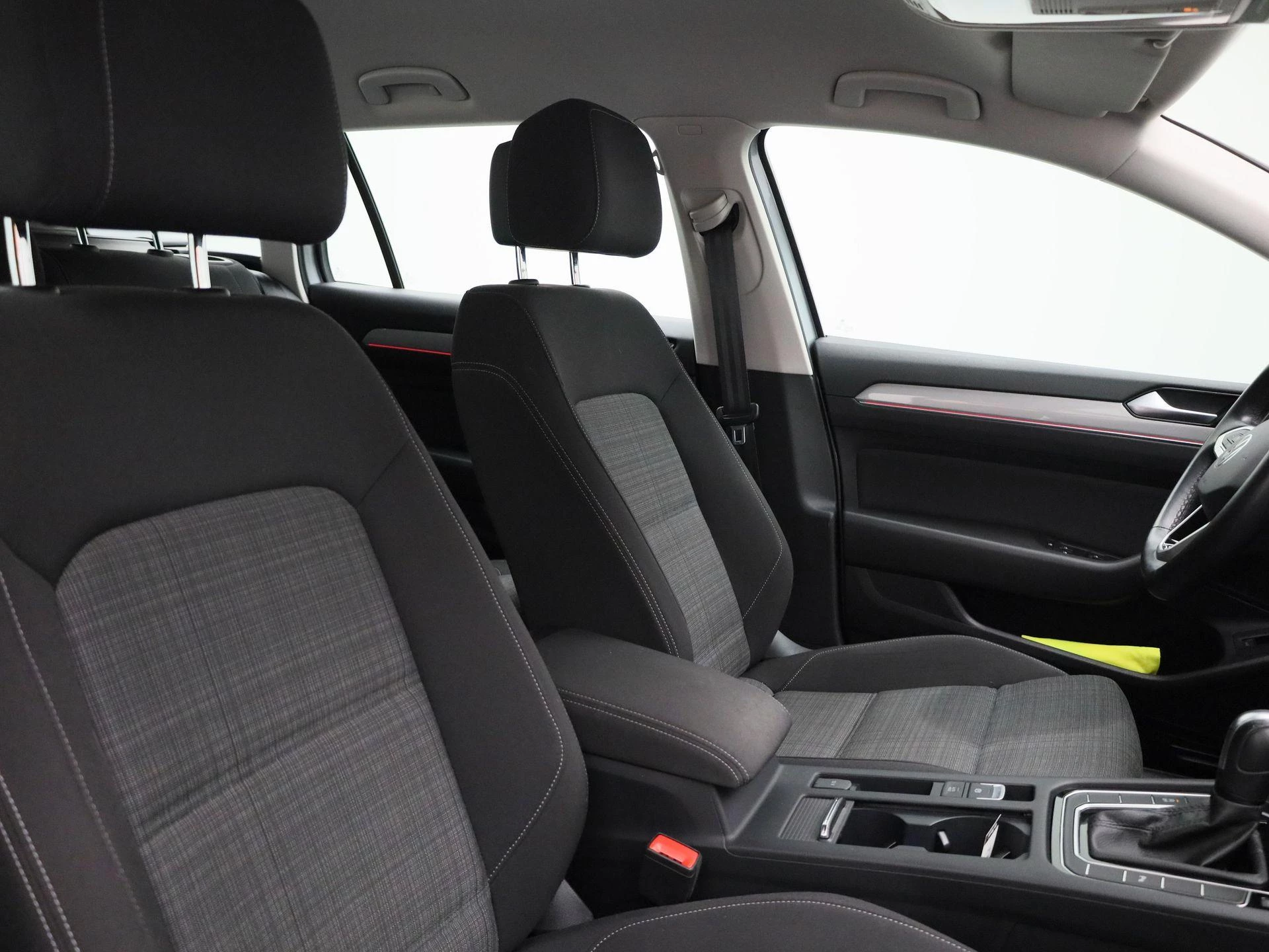 Volkswagen Passat Variant 2.0 TDI 90kW DSG Style Business Elektrische kofferklep | Camera | Adapt cruise