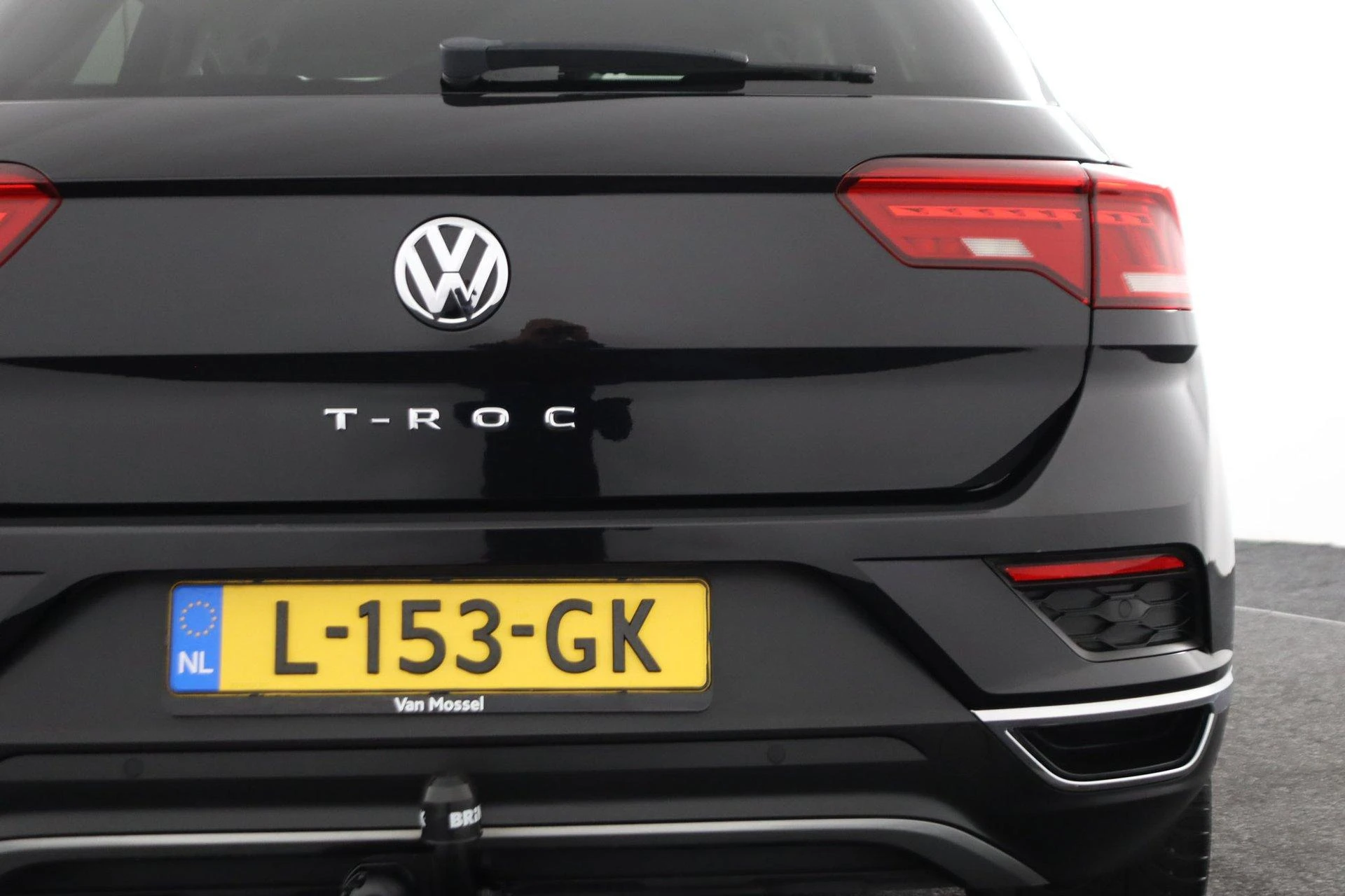 Volkswagen-T-Roc-image-39