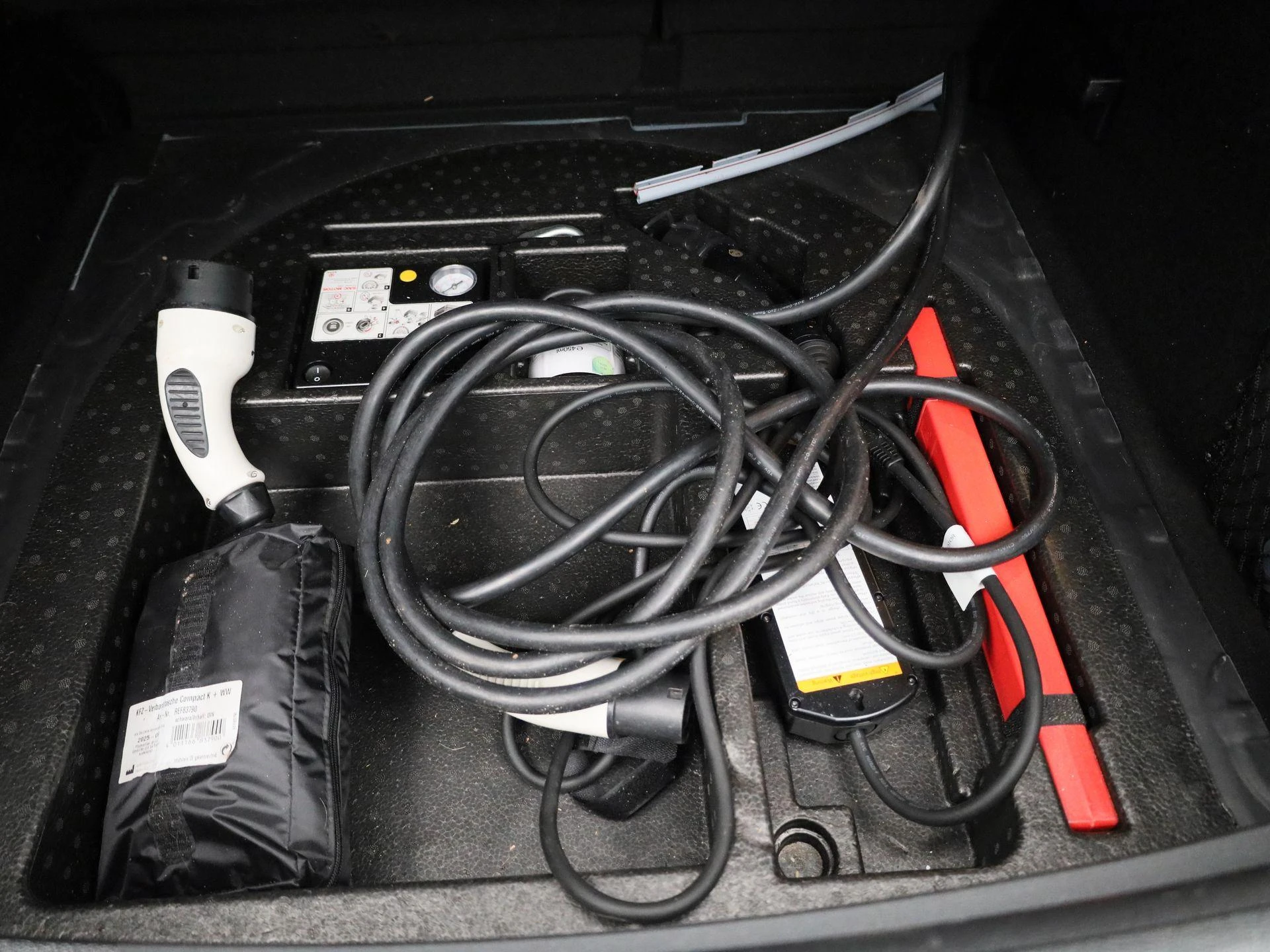 MG-ZS EV-image-11