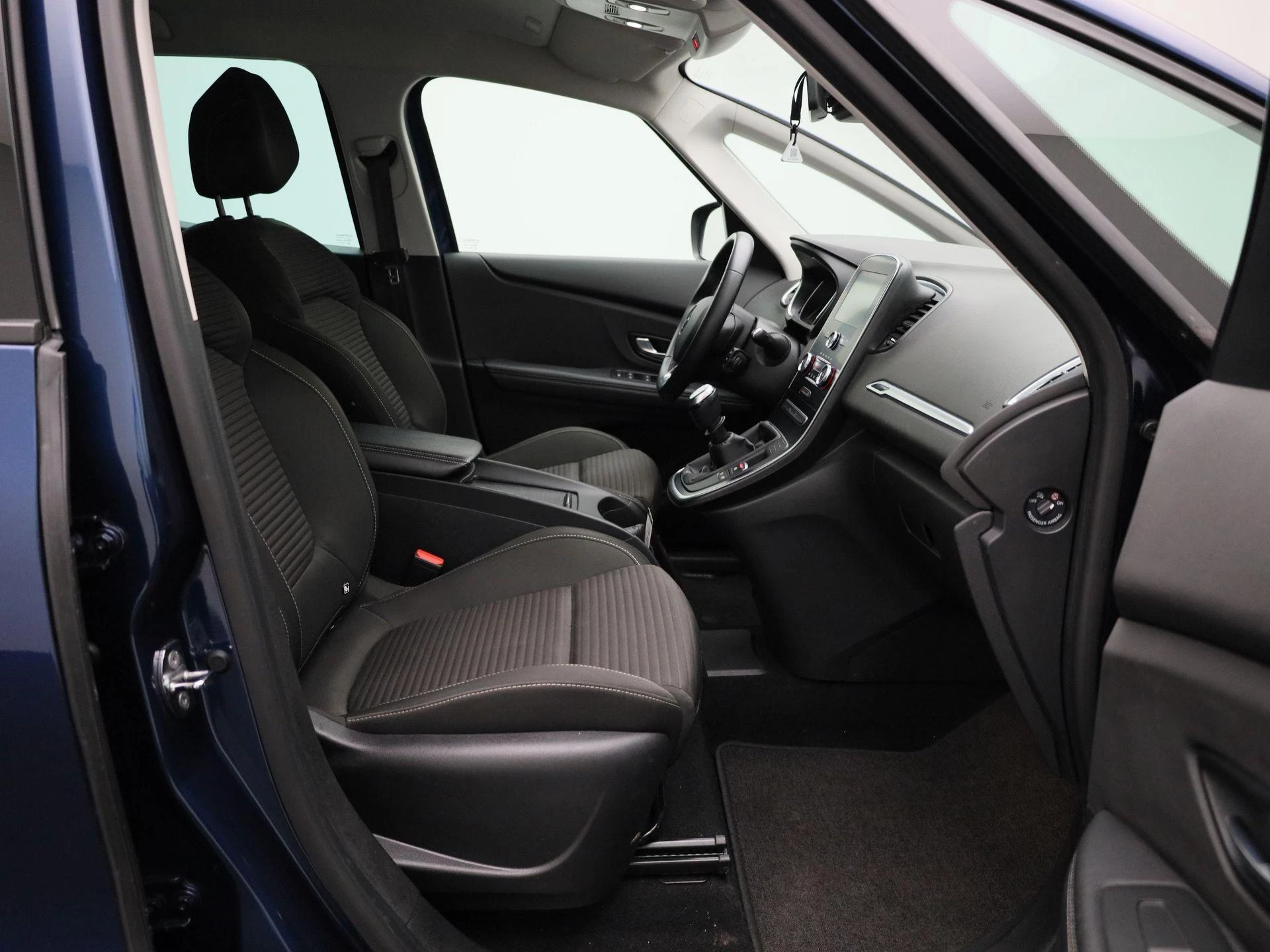 Renault-Grand Scénic-image-30