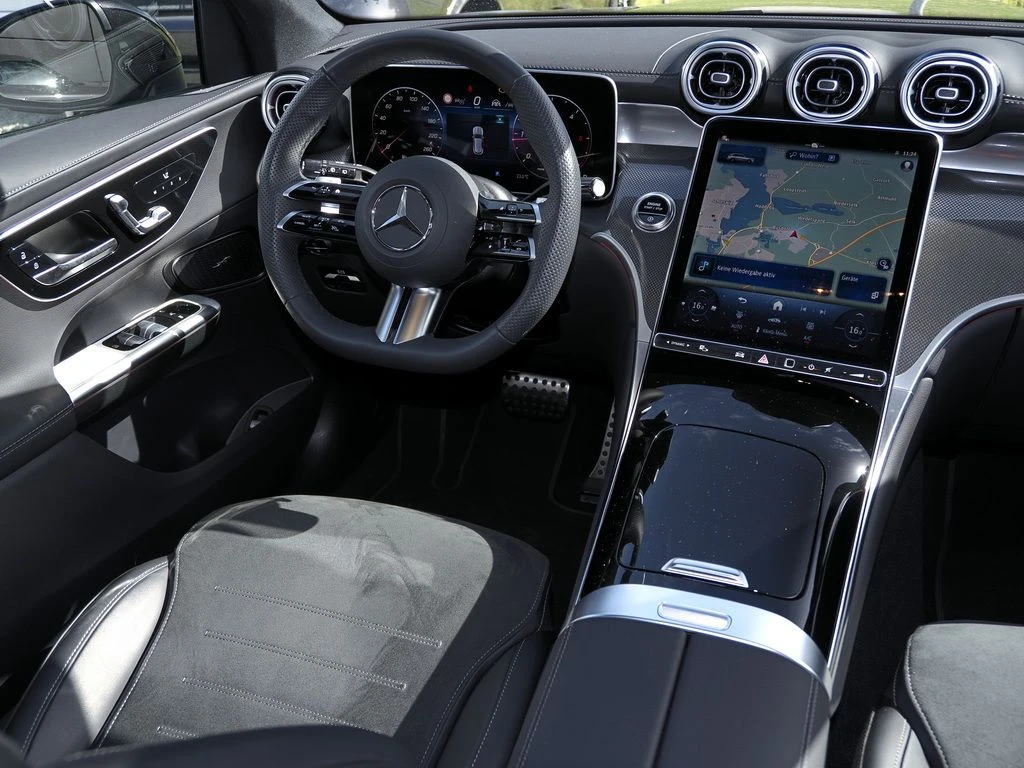 Mercedes-Benz-GLC 450 d-image-9