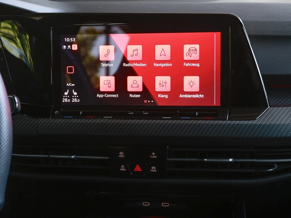 Volkswagen Golf VIII 1,5 eTSI R-Line DSG,LED,ACC,Kamera,ALU 18" Navi,Apple Car Play,Lenkrad/Sitzheizung
