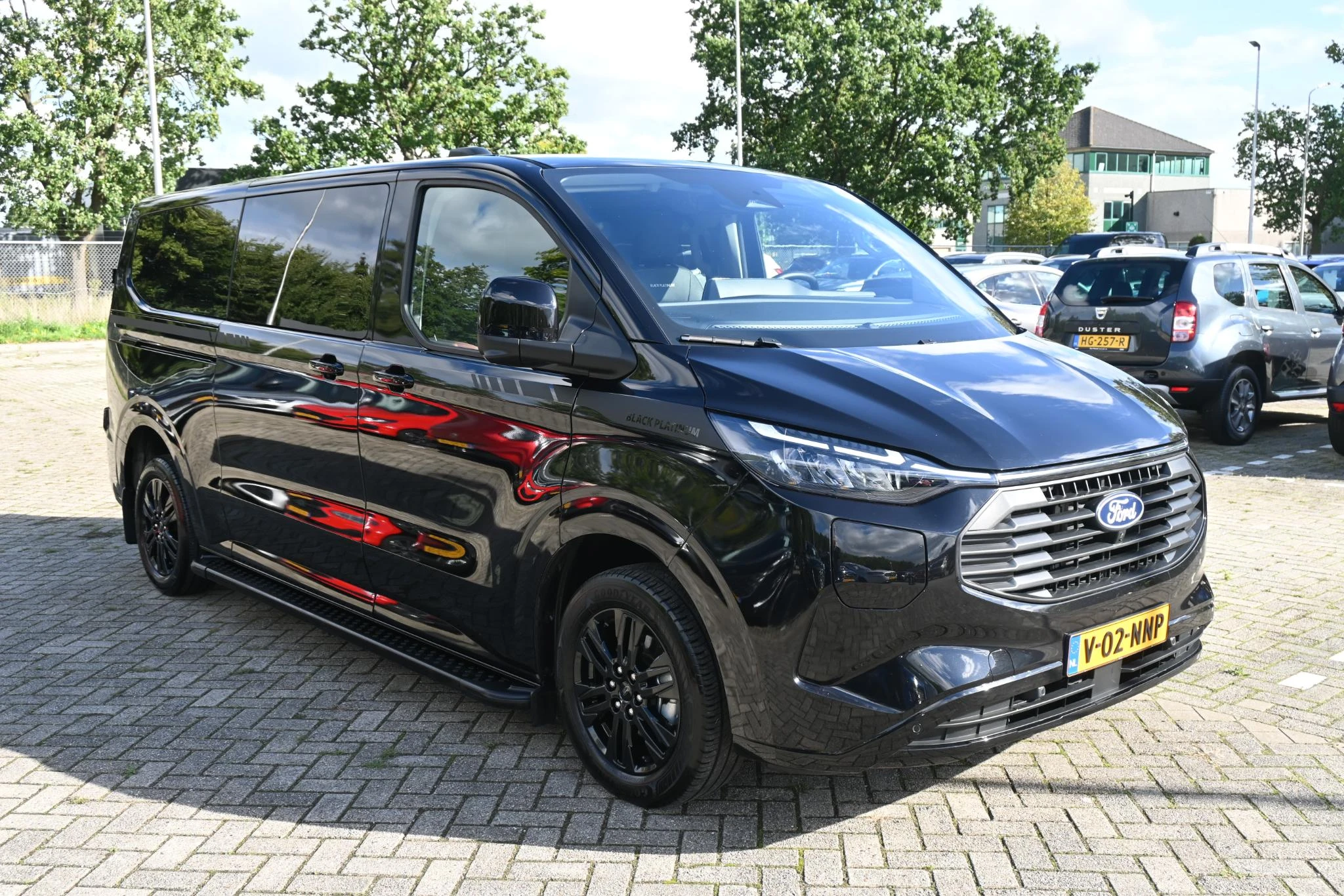 Ford-Transit Custom-image-2