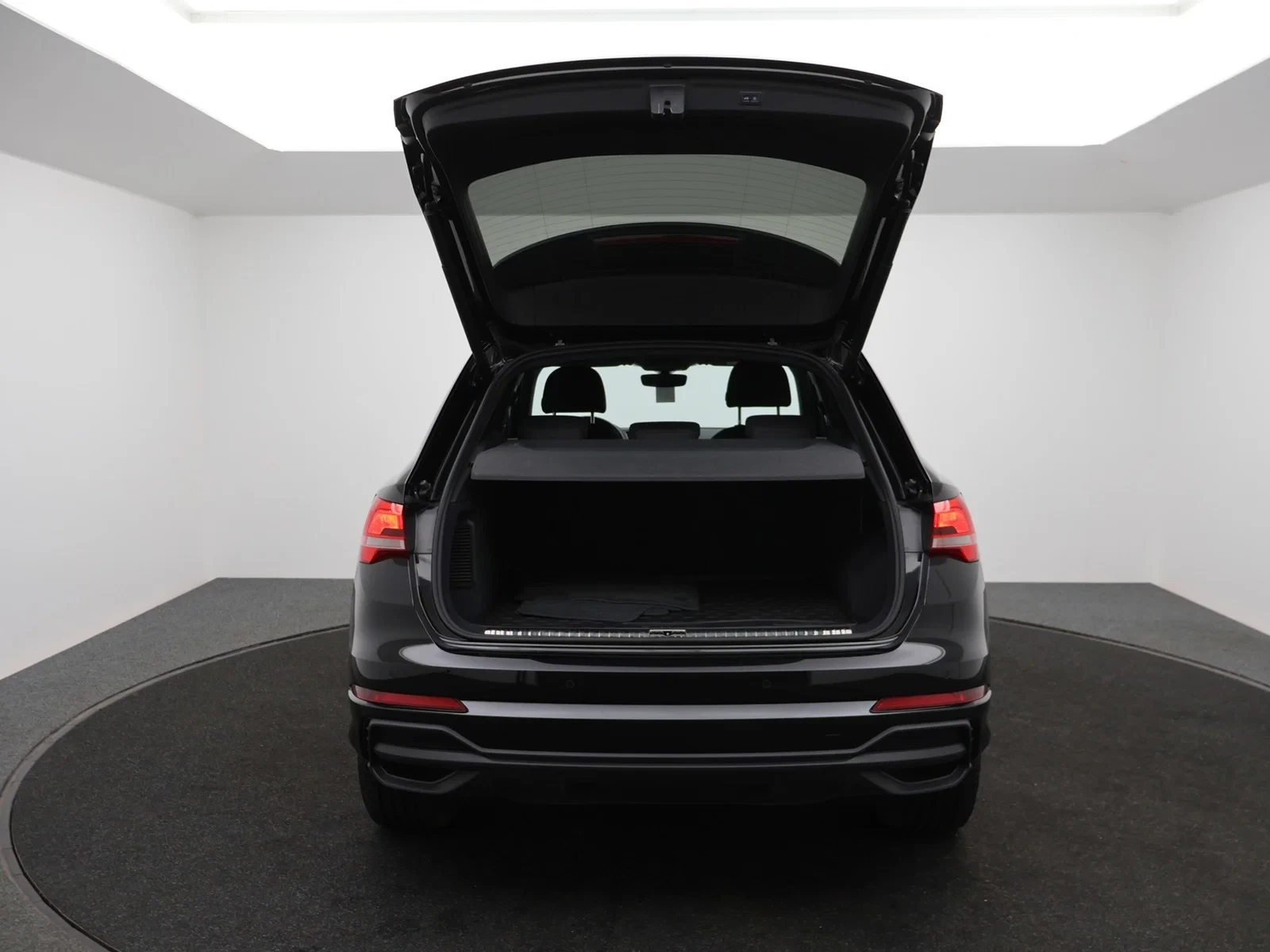 Audi-Q3-image-12