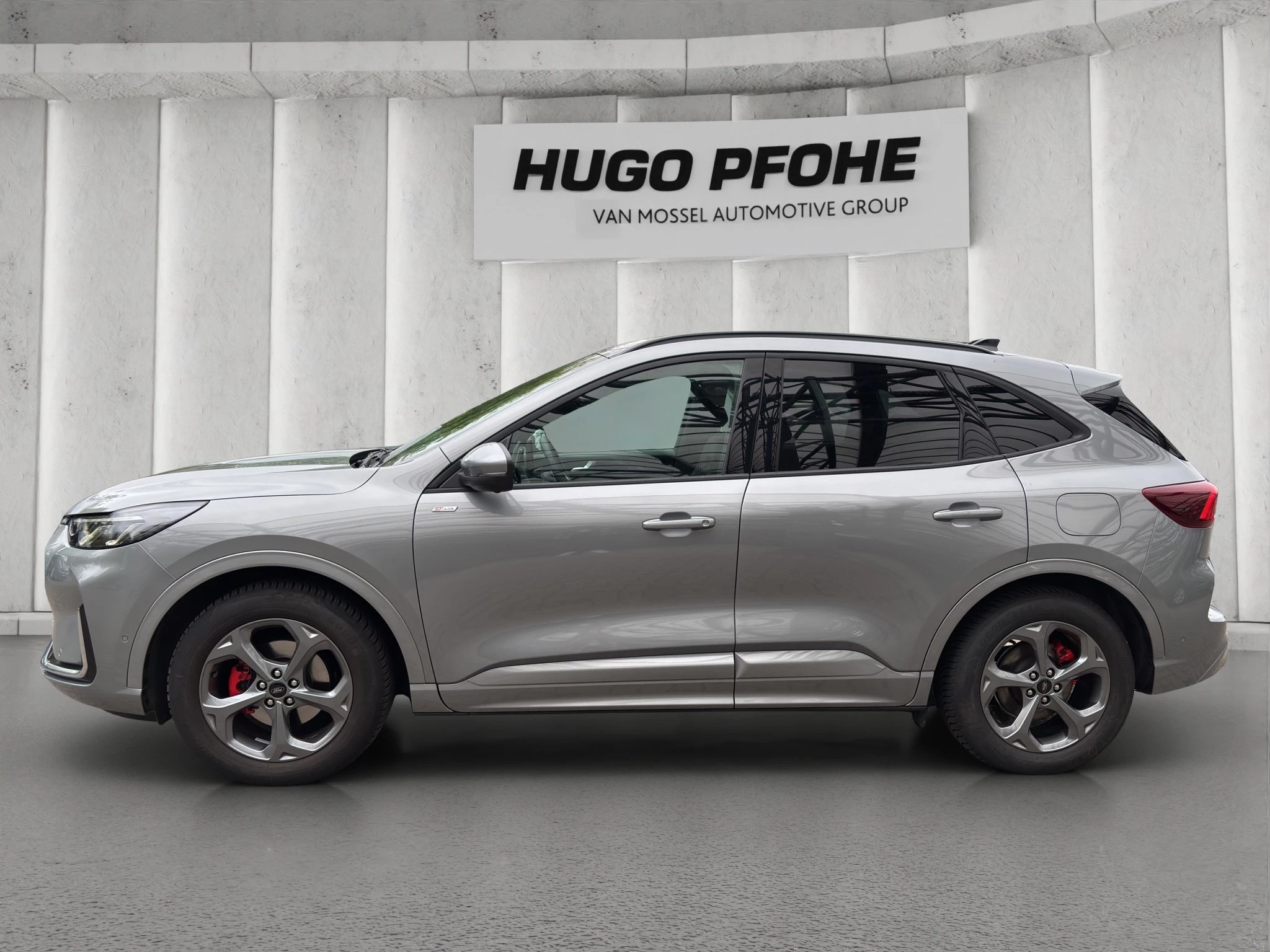 Ford Kuga ST-Line X Aut.*PANO*AHK*360GRAD*LED-MATRIX*NAVI*GRA*WINTER-PKT.