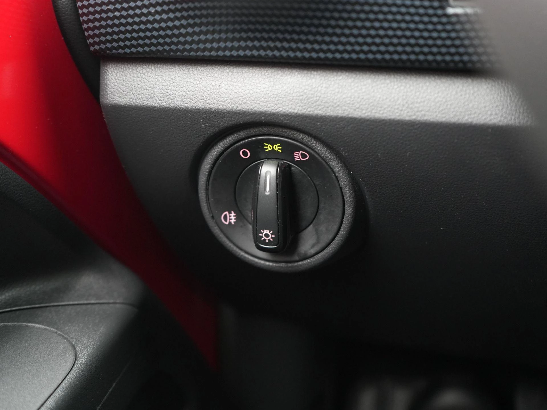Volkswagen-up!-image-18
