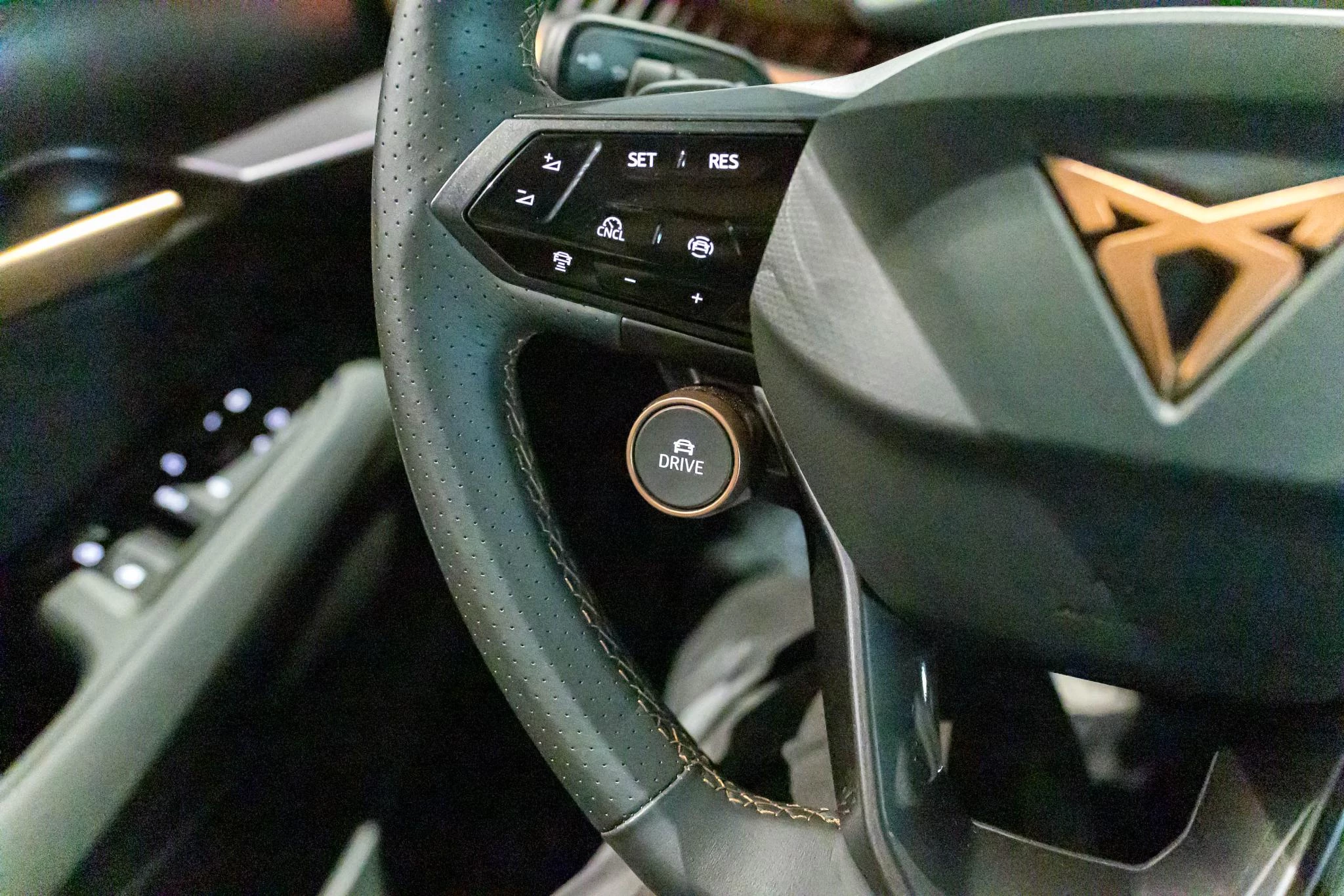 CUPRA-Tavascan-image-26