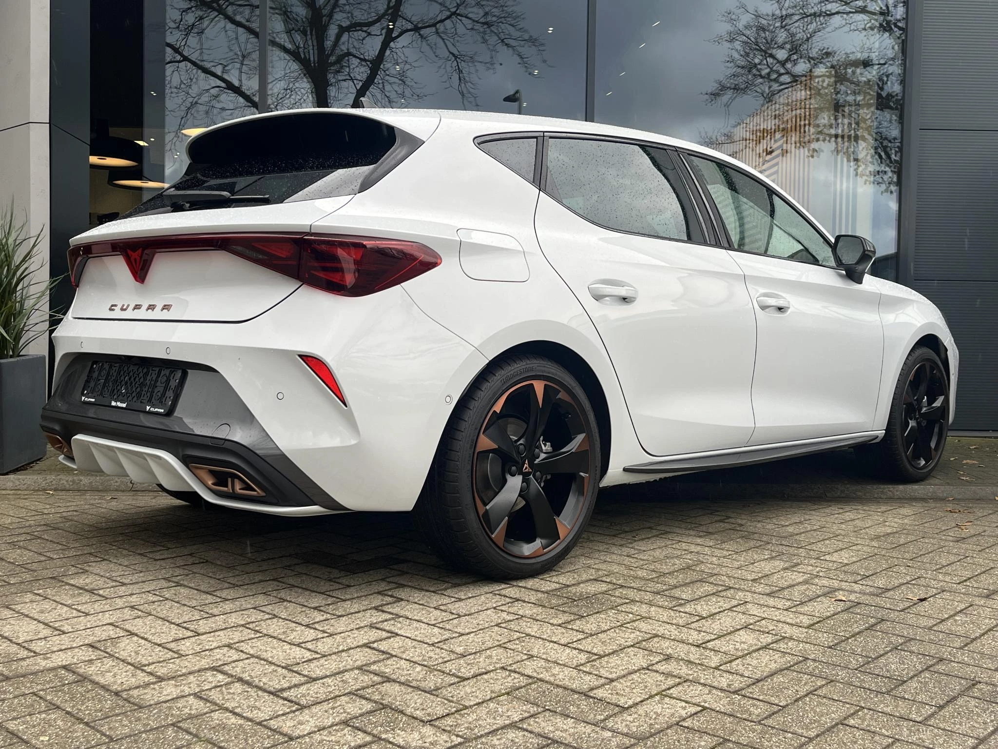 Cupra León
