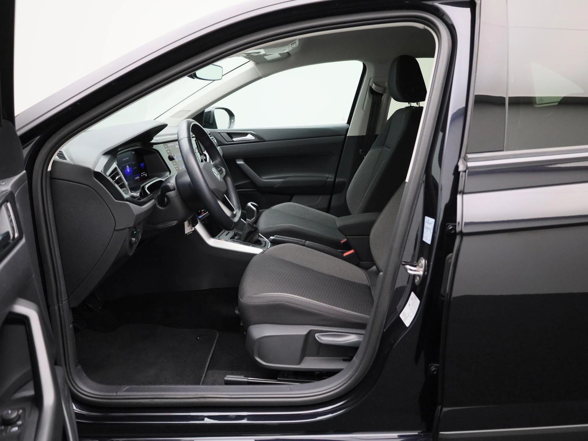 Volkswagen-Taigo-image-10