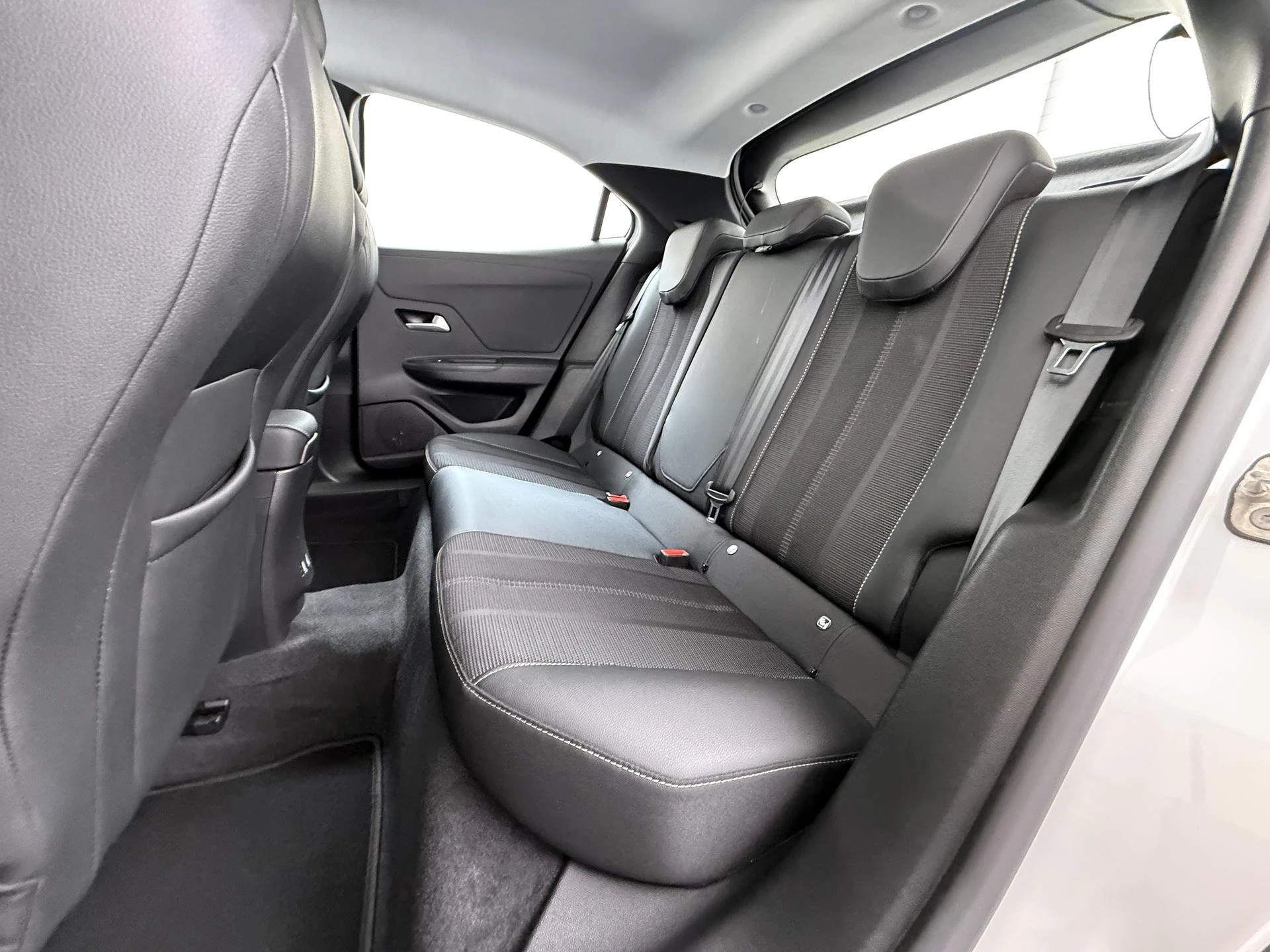 Opel-Mokka-e-image-16