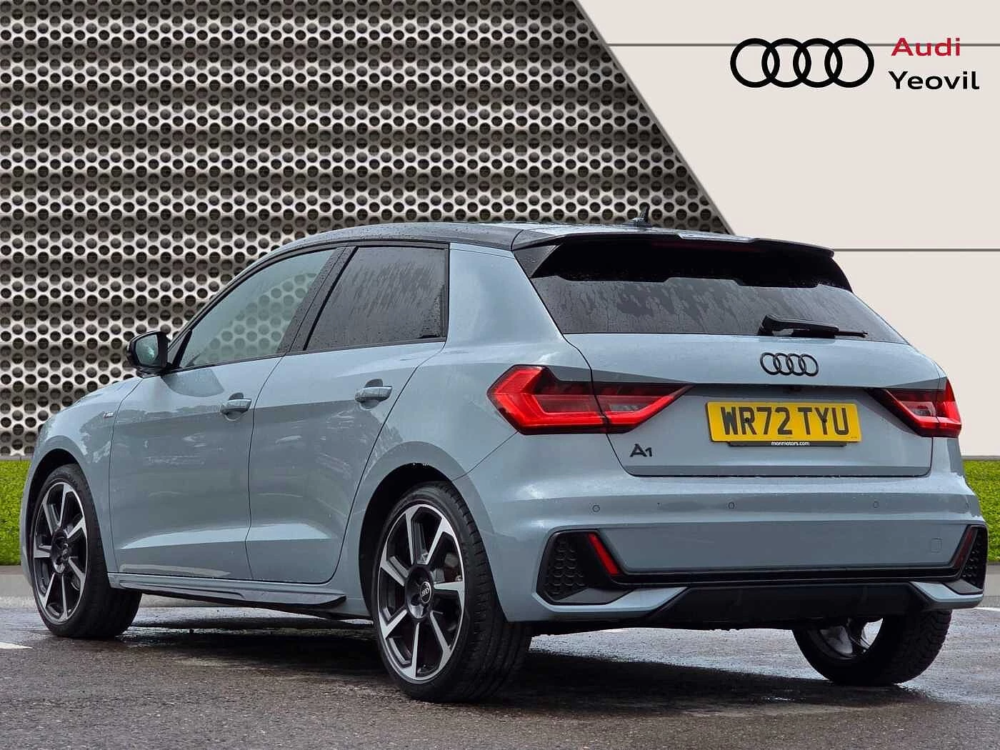 Audi-A1 Sportback-image-2