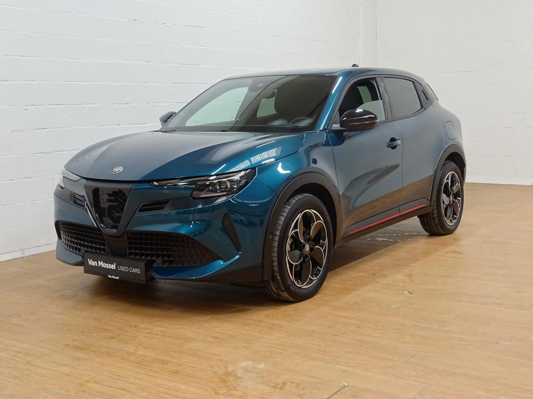 Alfa Romeo Junior 1.2 Hybrid 145 eDCT6 Ibrida Speciale