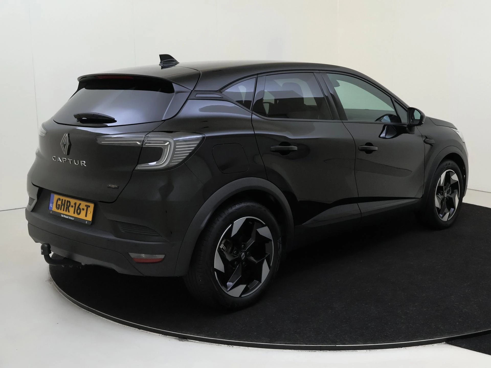 Renault-Captur-image-3