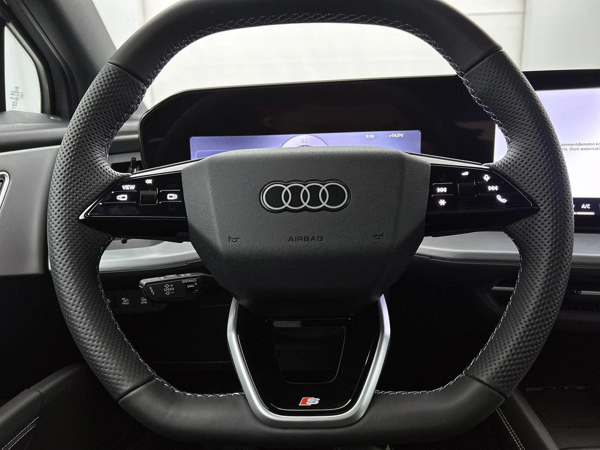 Audi-Q4 e-tron-image-32