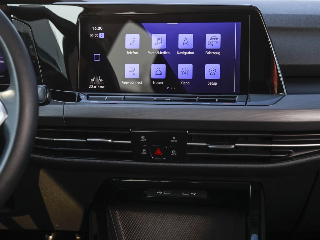 Volkswagen Golf Variant 1.5 eTSI DSG Style AHK/Navi/RFK