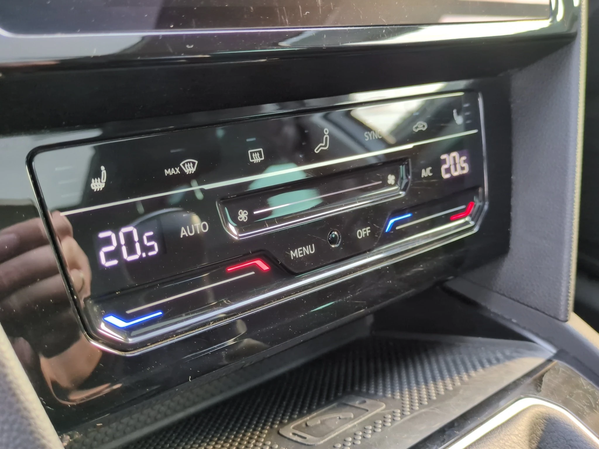 Volkswagen-Passat-image-21