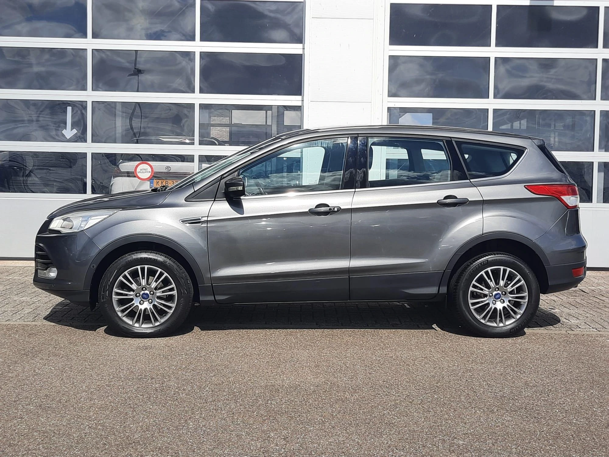 Ford-Kuga-image-1