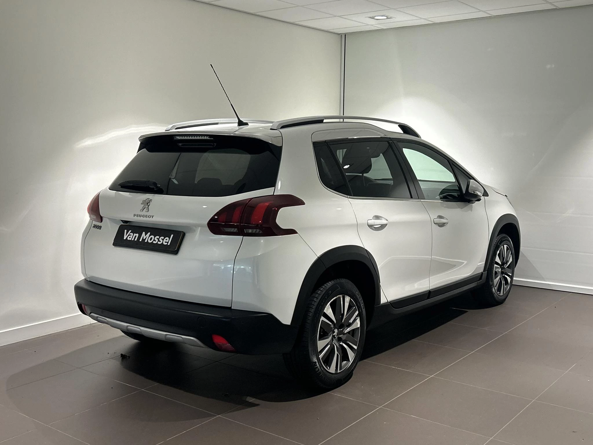 Peugeot 2008 1.2 PureTech Allure