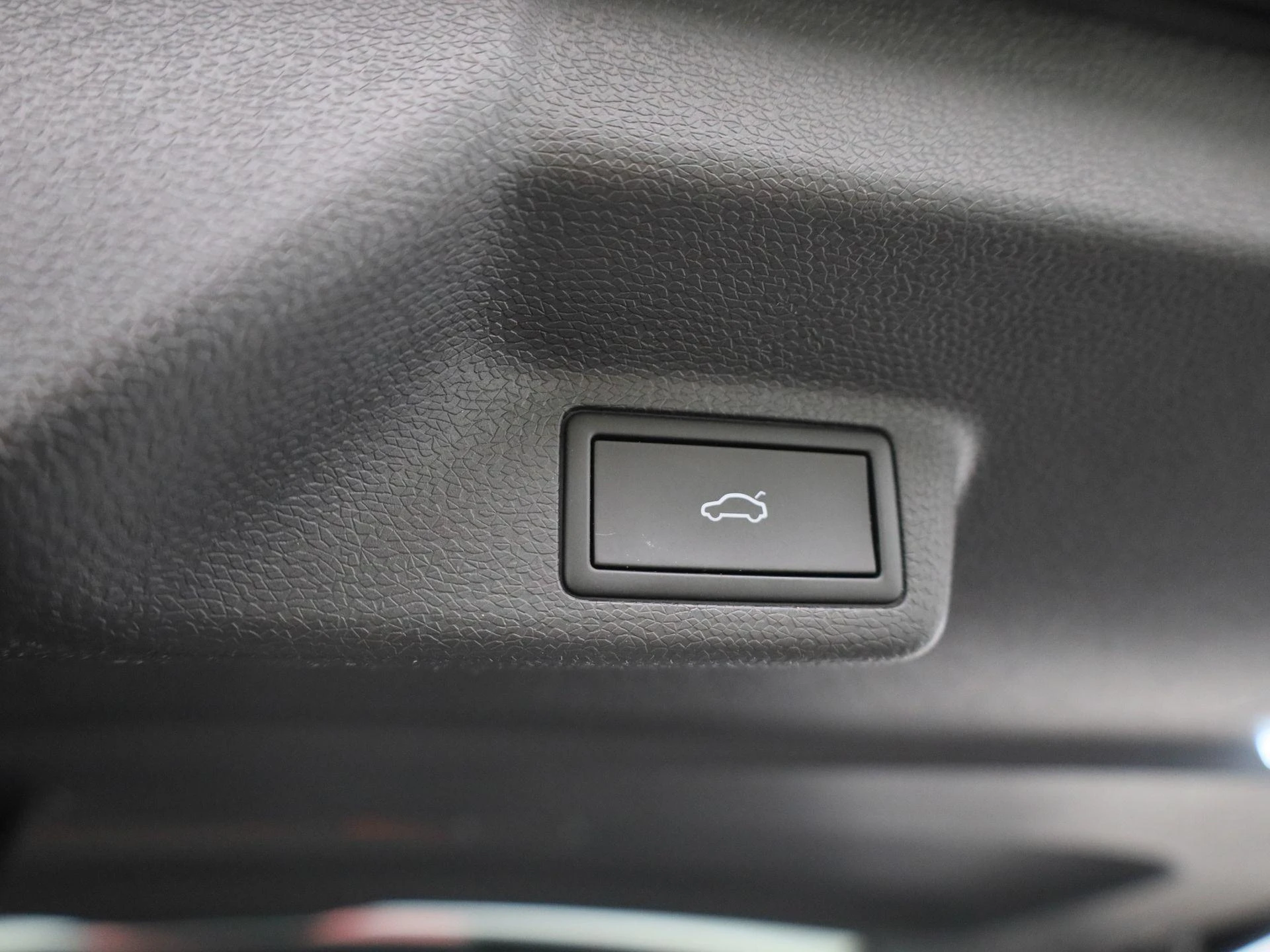 Volkswagen-ID. Buzz-image-14