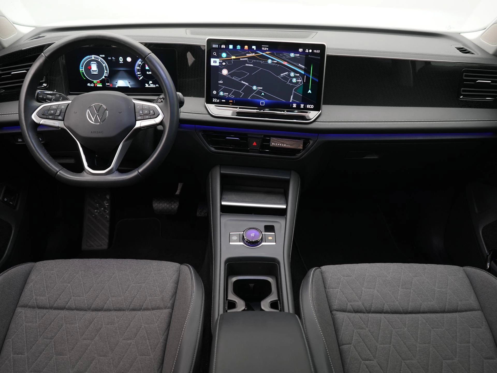 Volkswagen-Tiguan-image-6